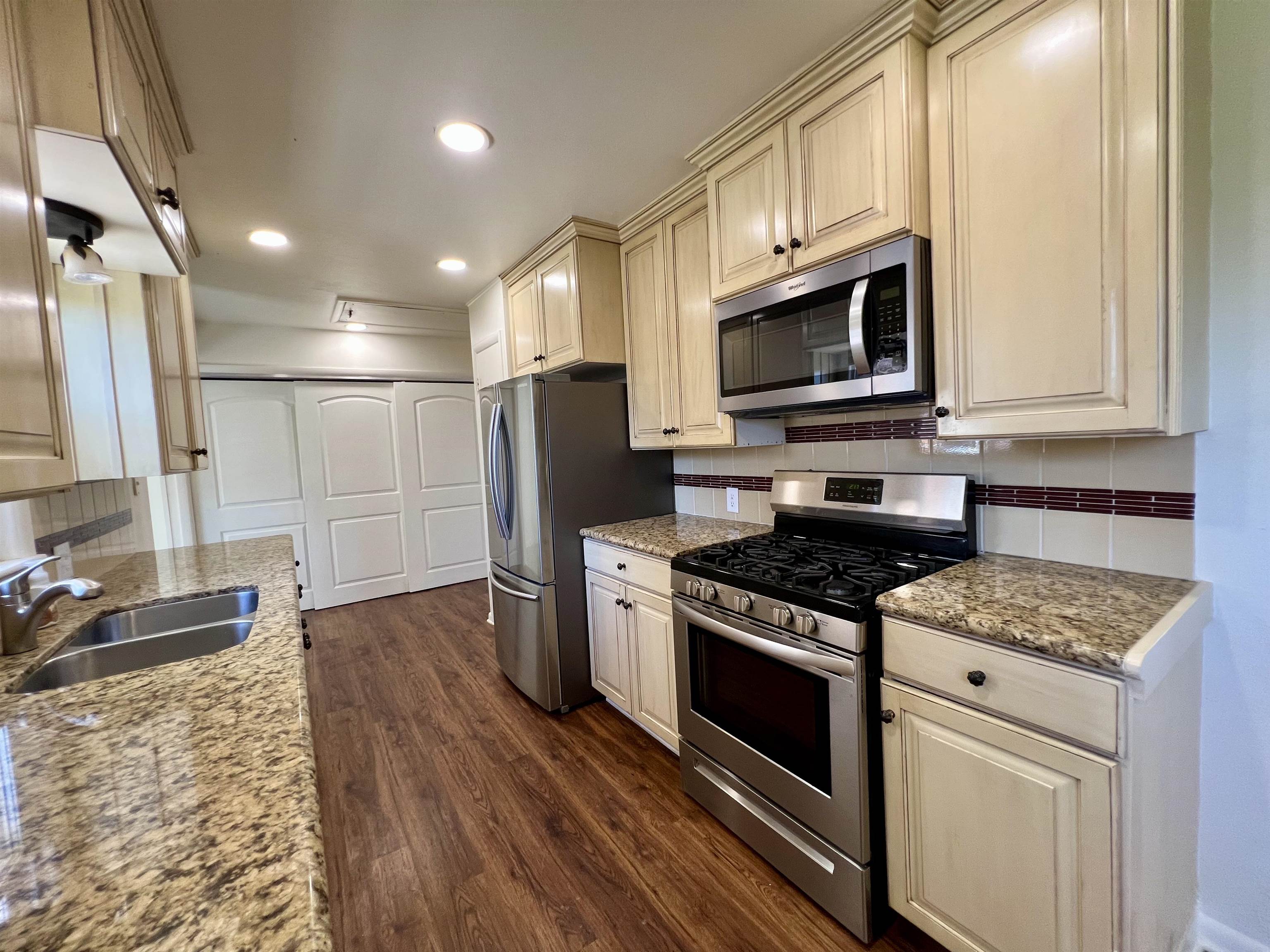 607 N 9th Arkansas City KS 67005