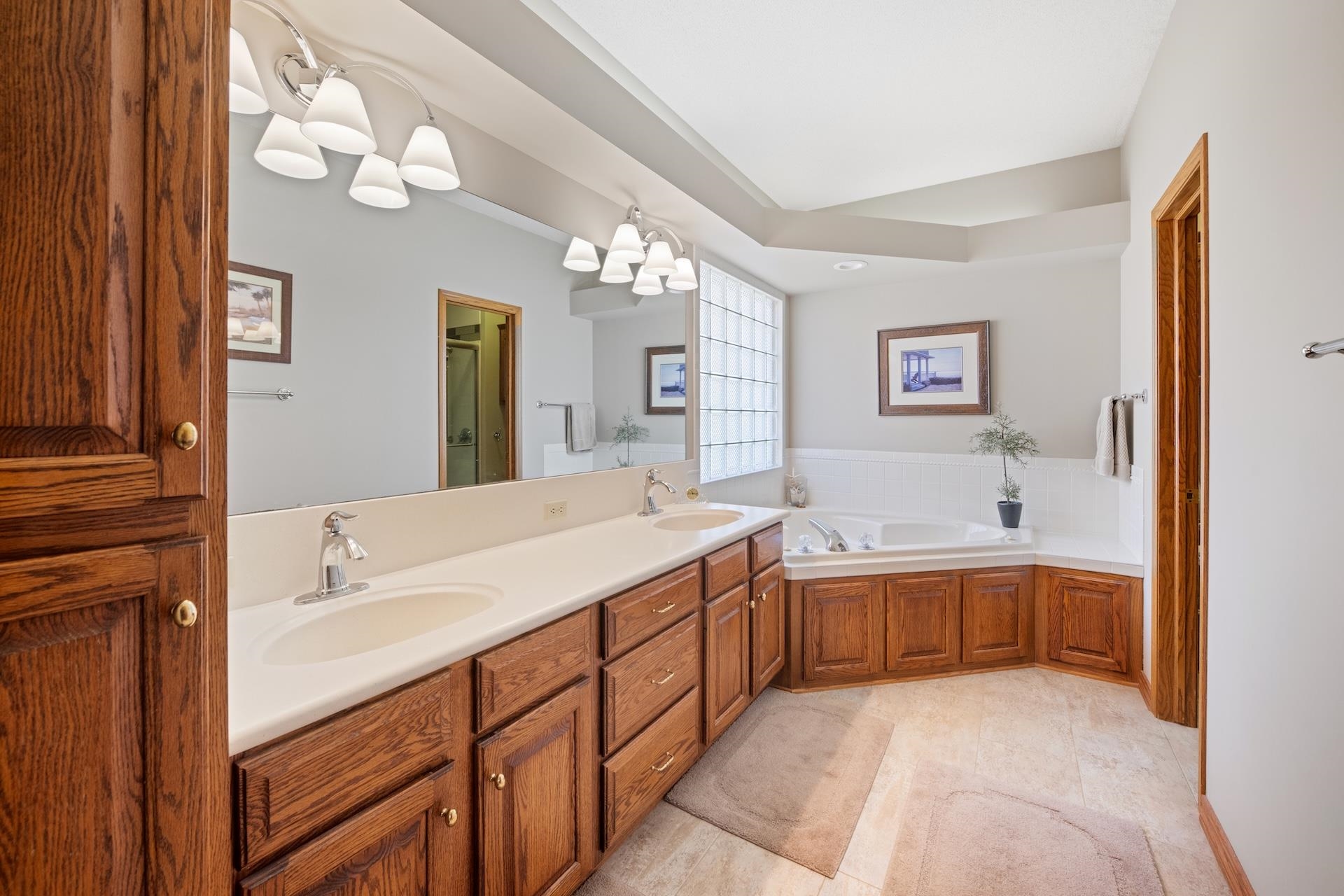 3131 N Forest Lakes Court Wichita KS 67205-1905