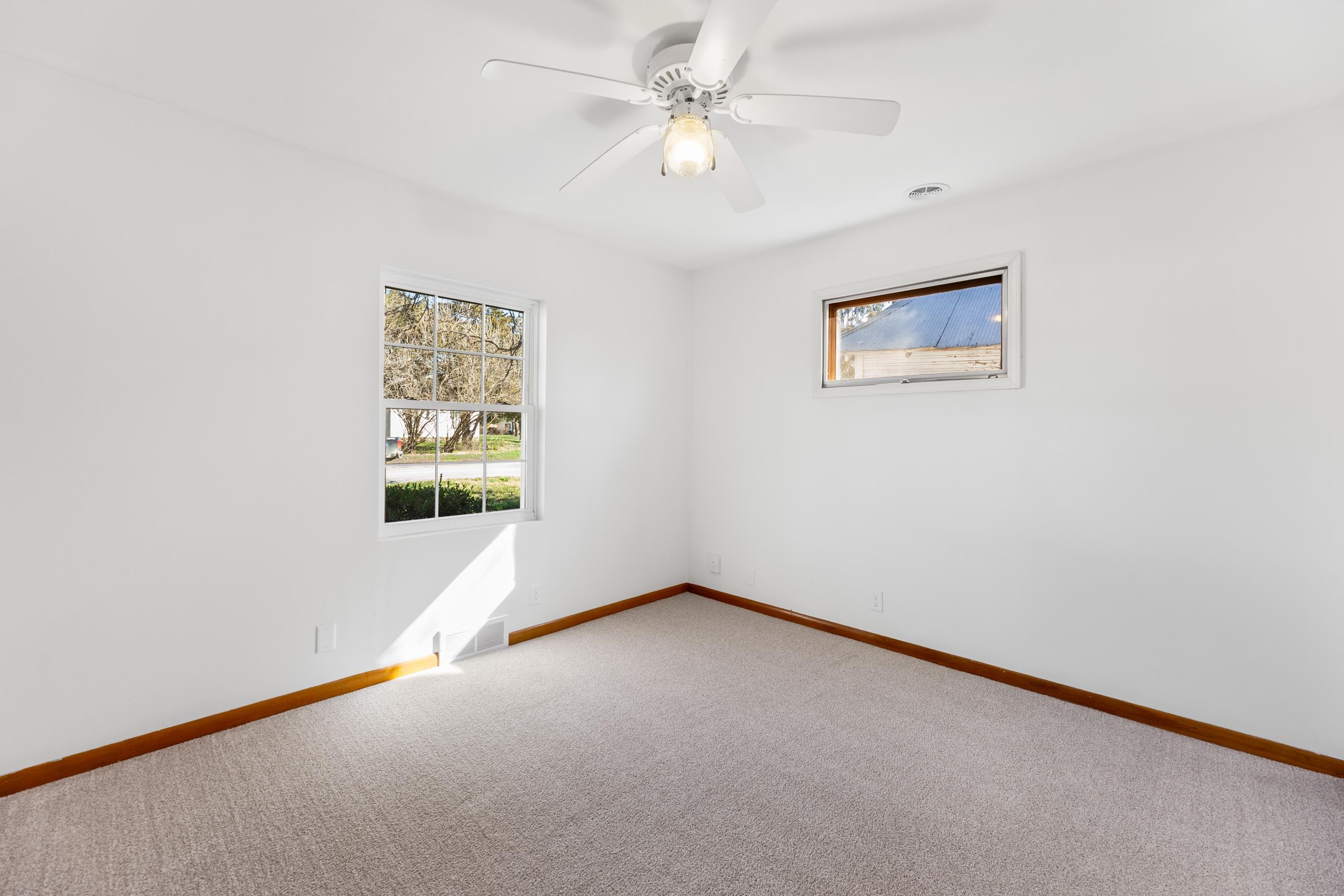 715 W 4th Halstead KS 67056