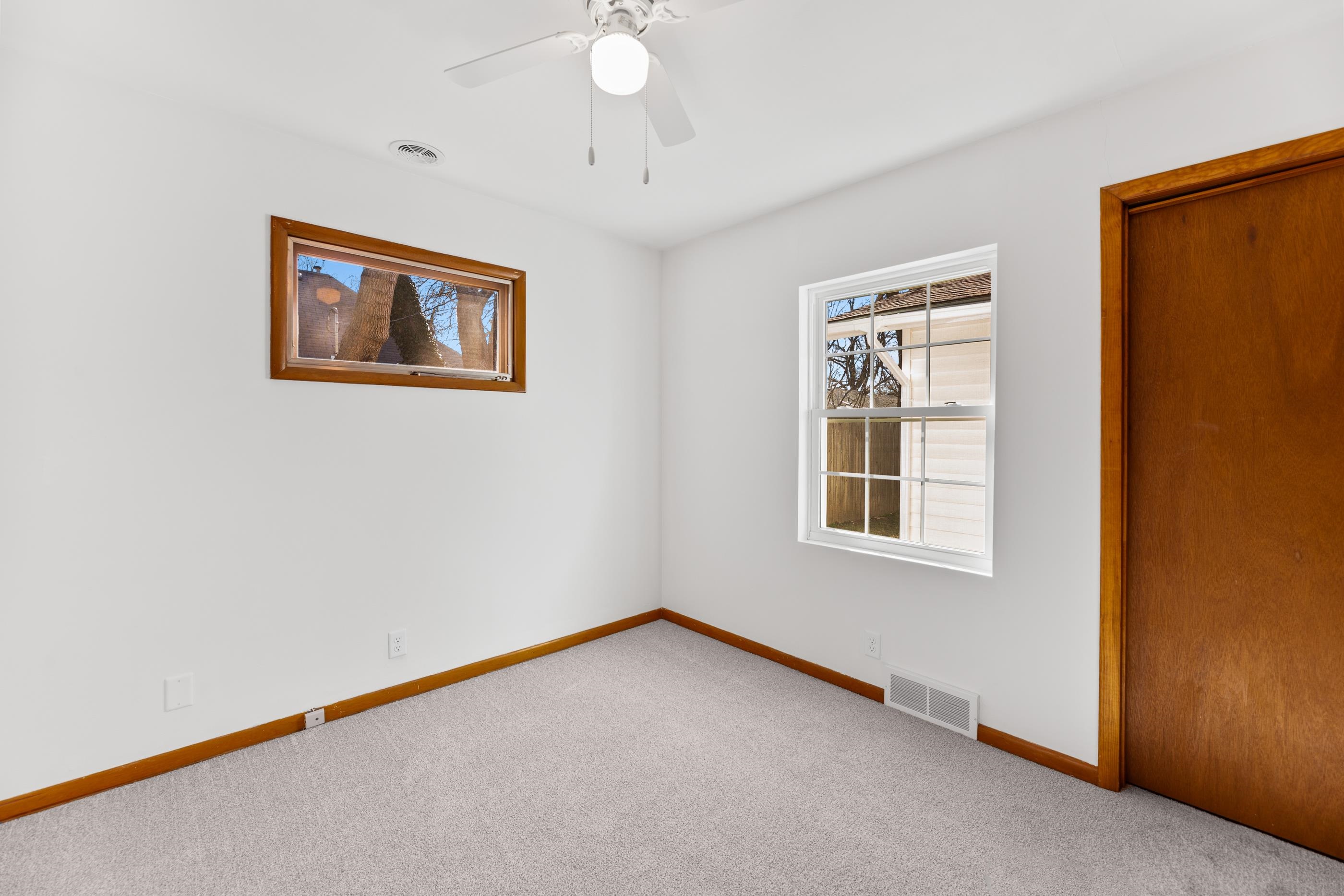 715 W 4th Halstead KS 67056