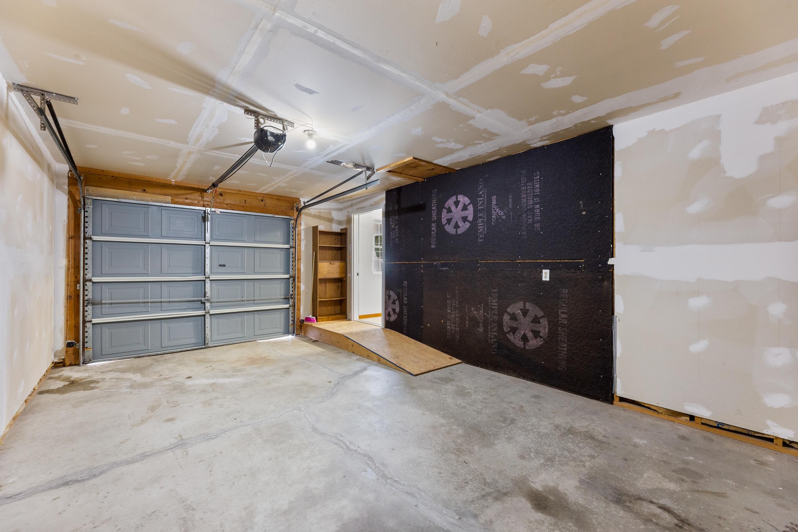715 W 4th Halstead KS 67056