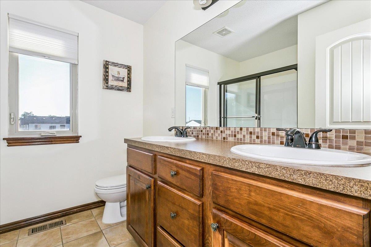 2249 N Flutter Wichita KS 67228