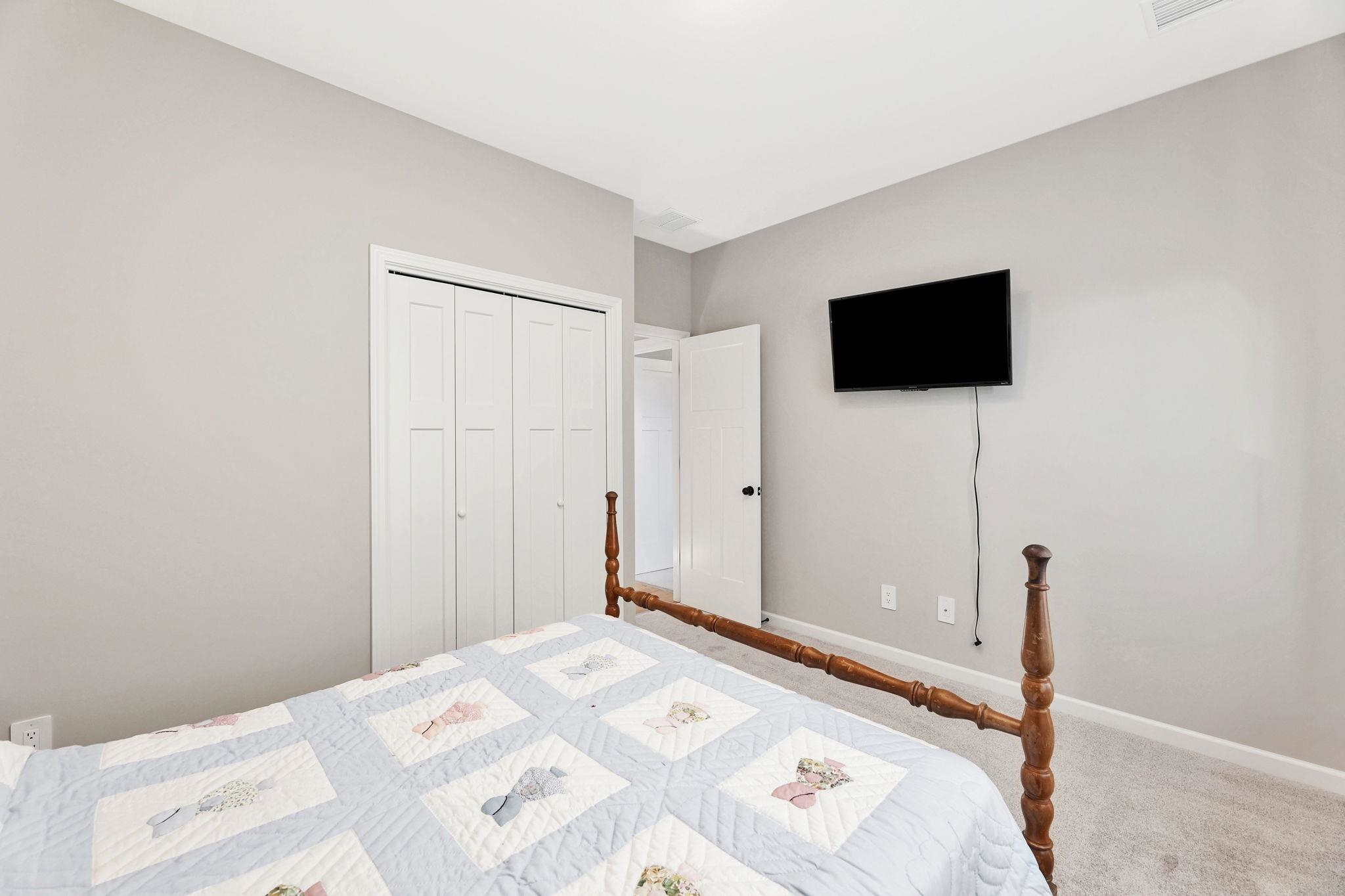 932 N Cloverleaf Street Goddard KS 67052