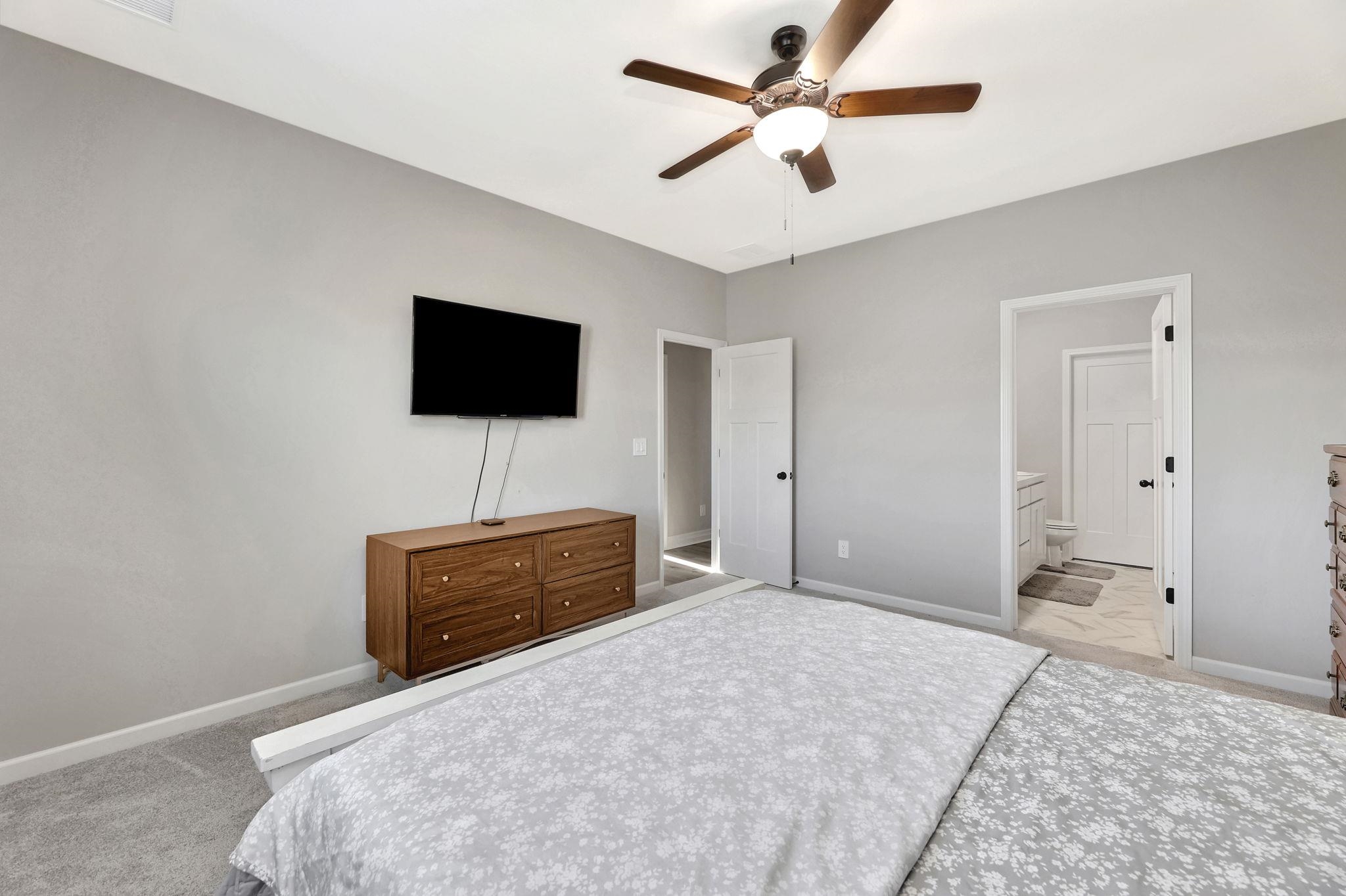 932 N Cloverleaf Street Goddard KS 67052