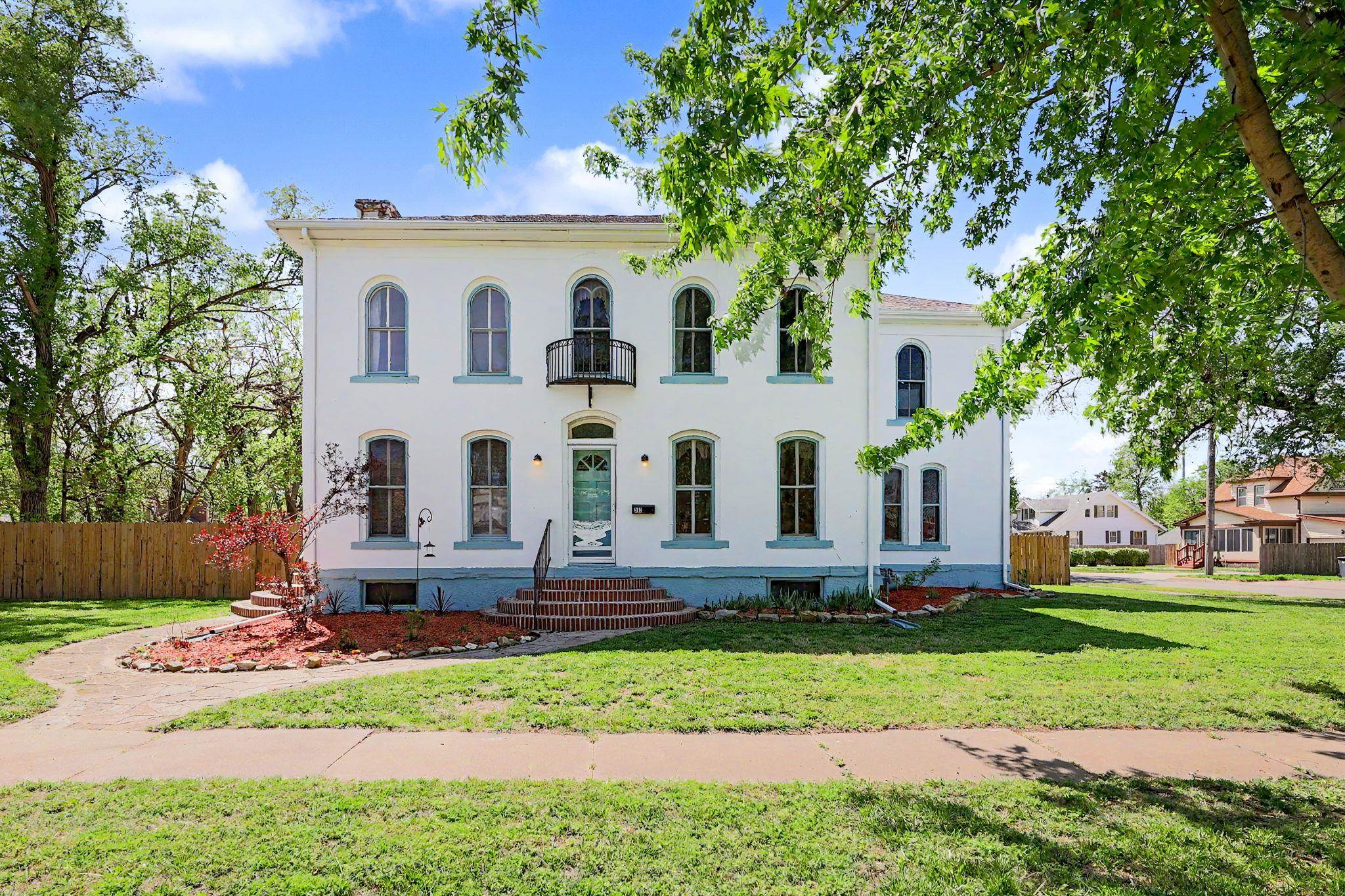 303 E 5th Street Newton KS 67114