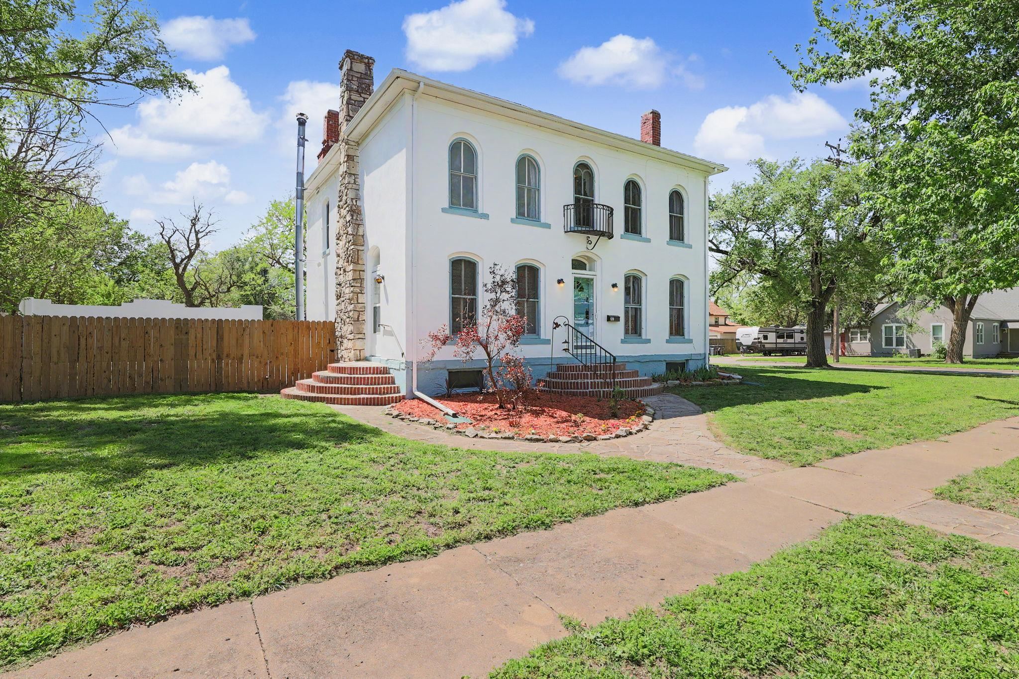 303 E 5th Street Newton KS 67114