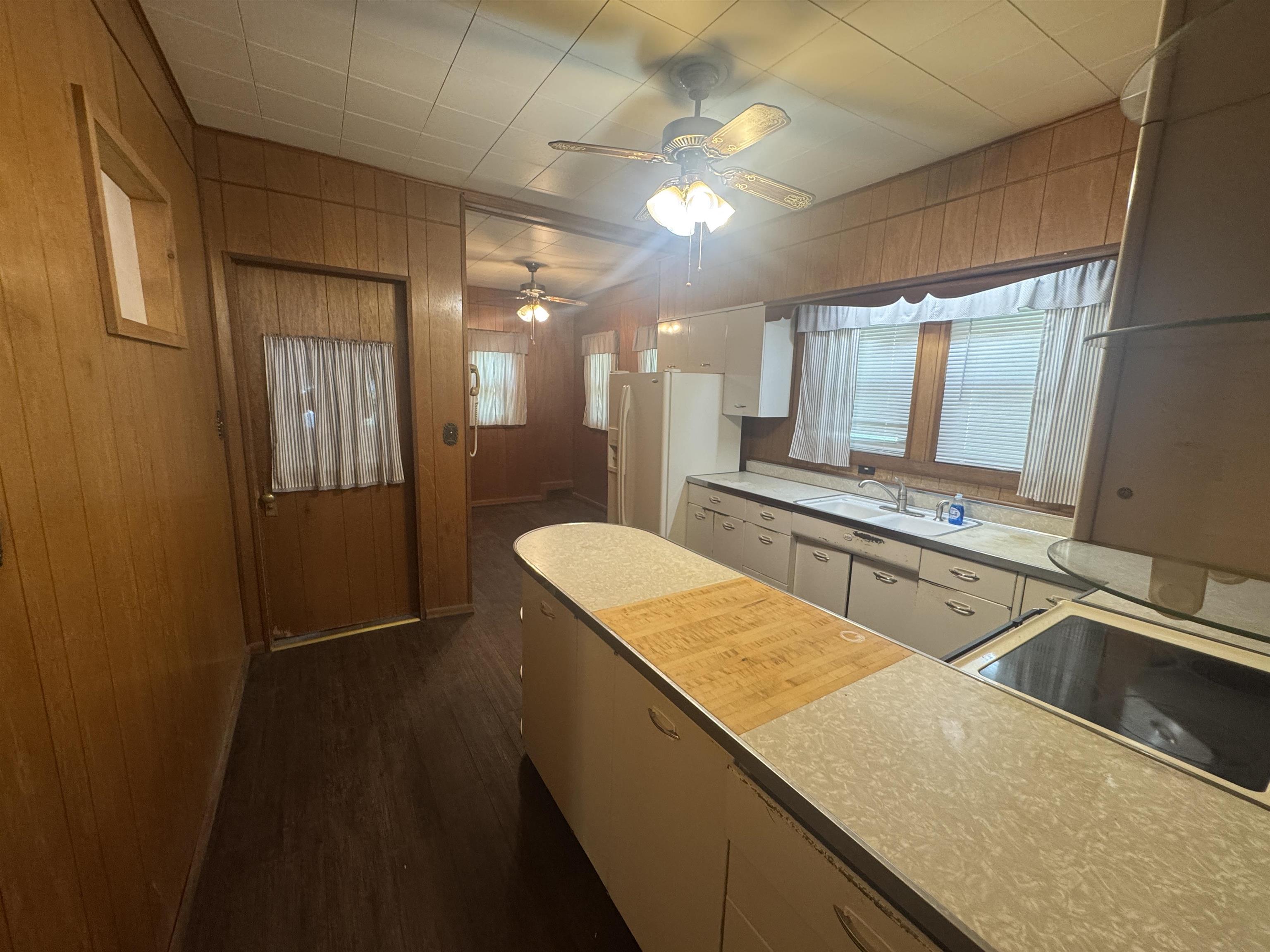 619 E 9th Winfield KS 67156
