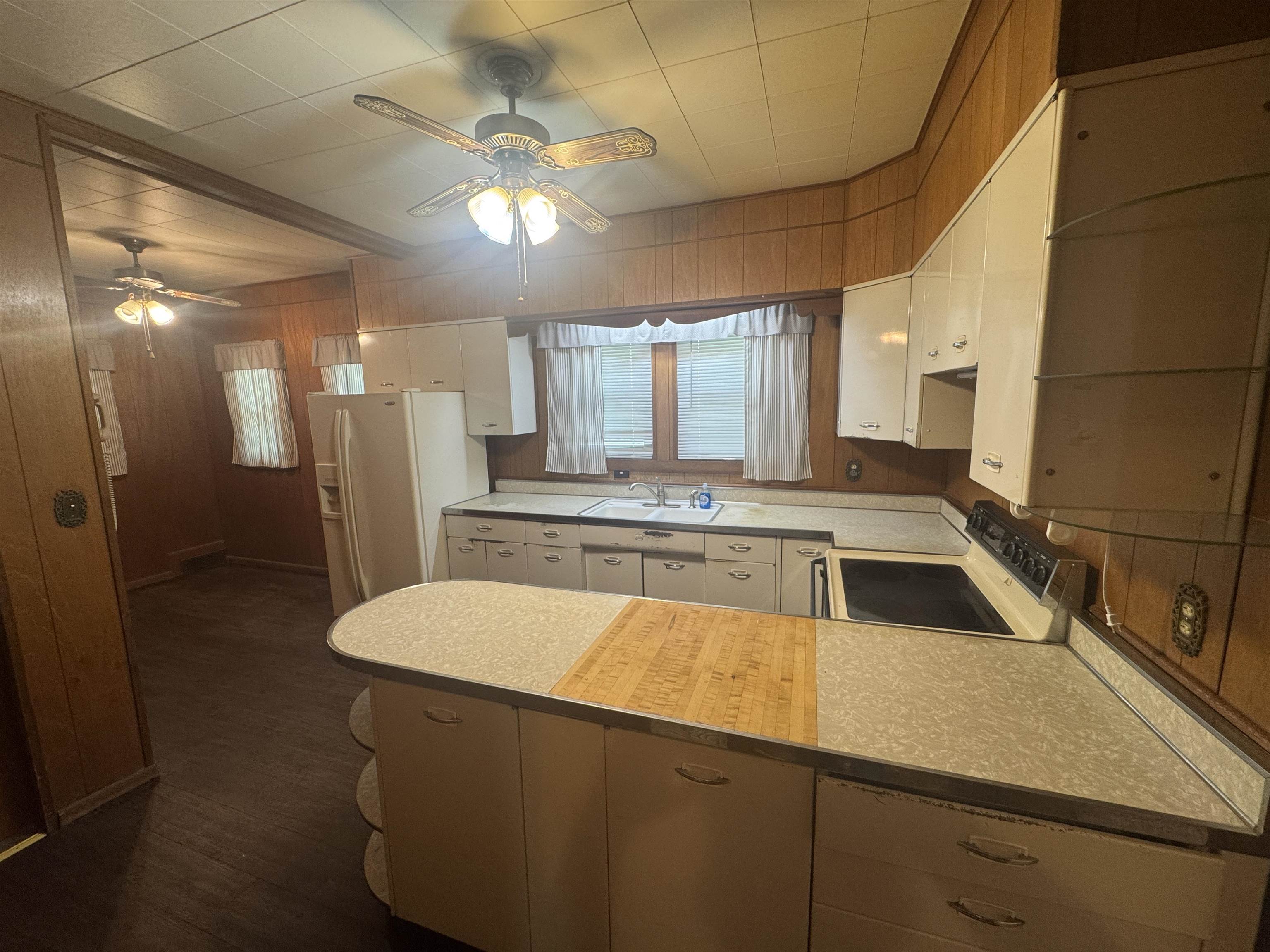619 E 9th Winfield KS 67156