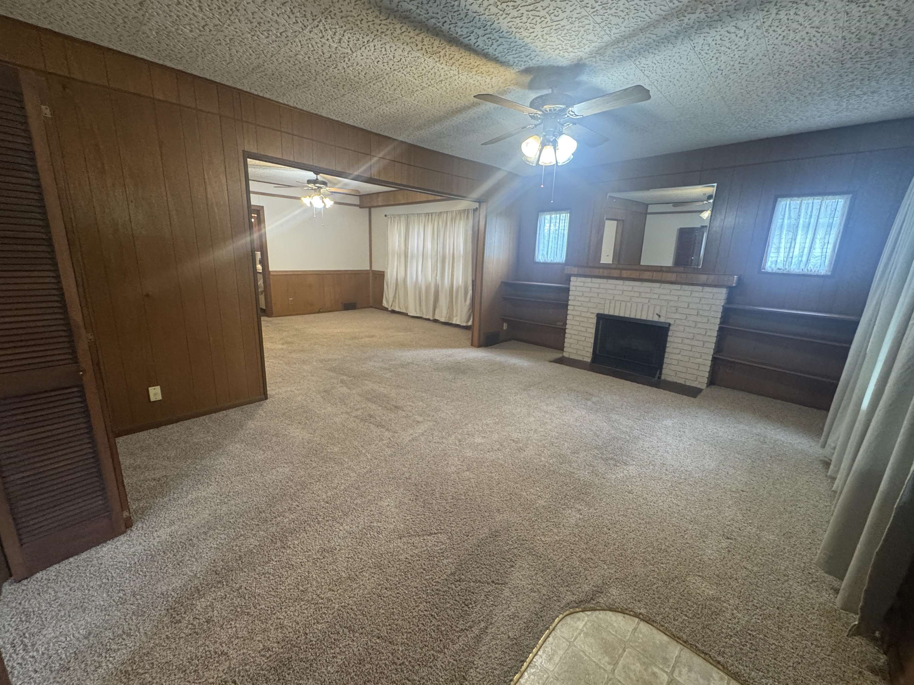 619 E 9th Winfield KS 67156