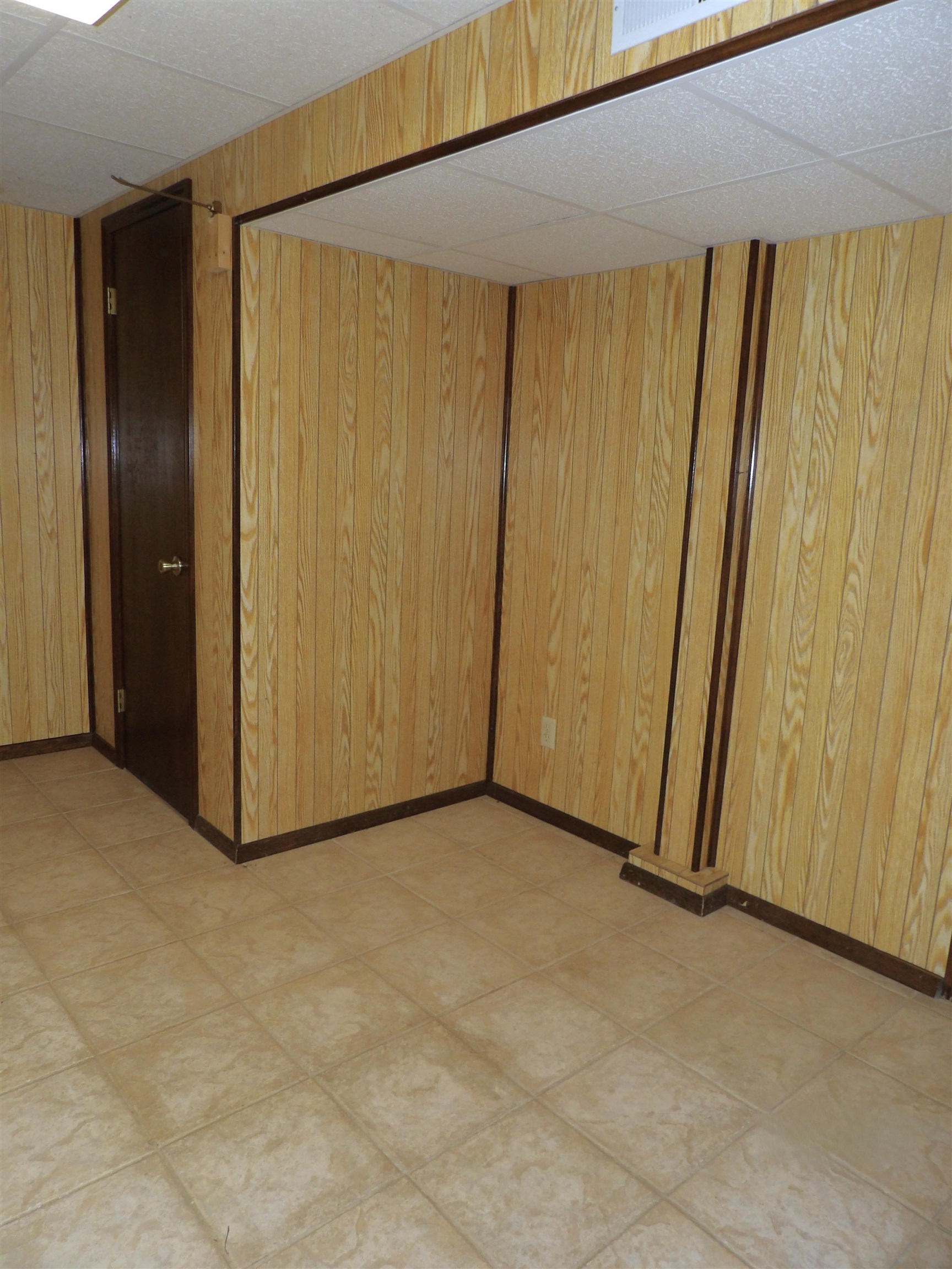 1501 W Lotus Street Wichita KS 67213