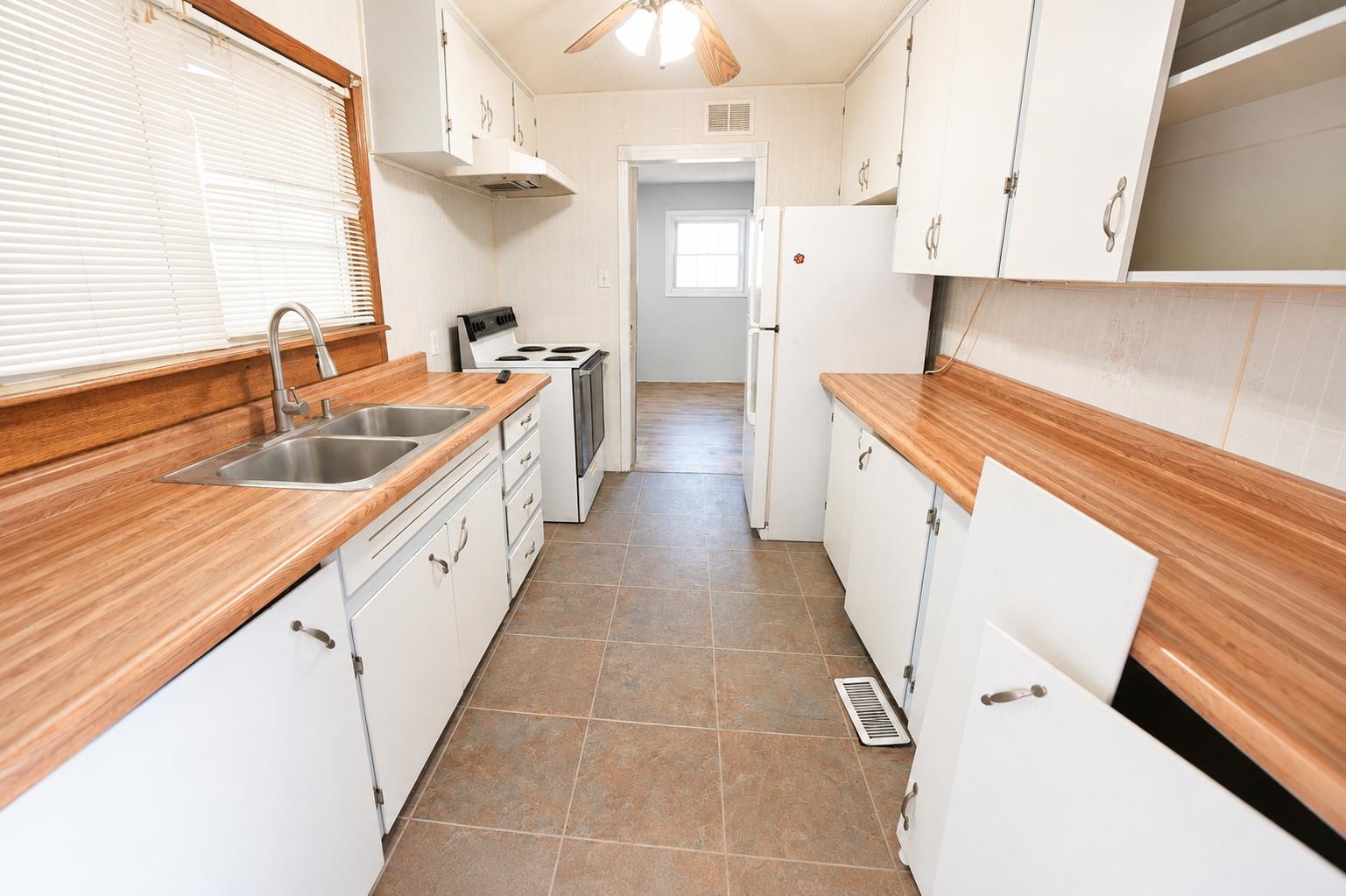 3407 S Vine Wichita KS 67217