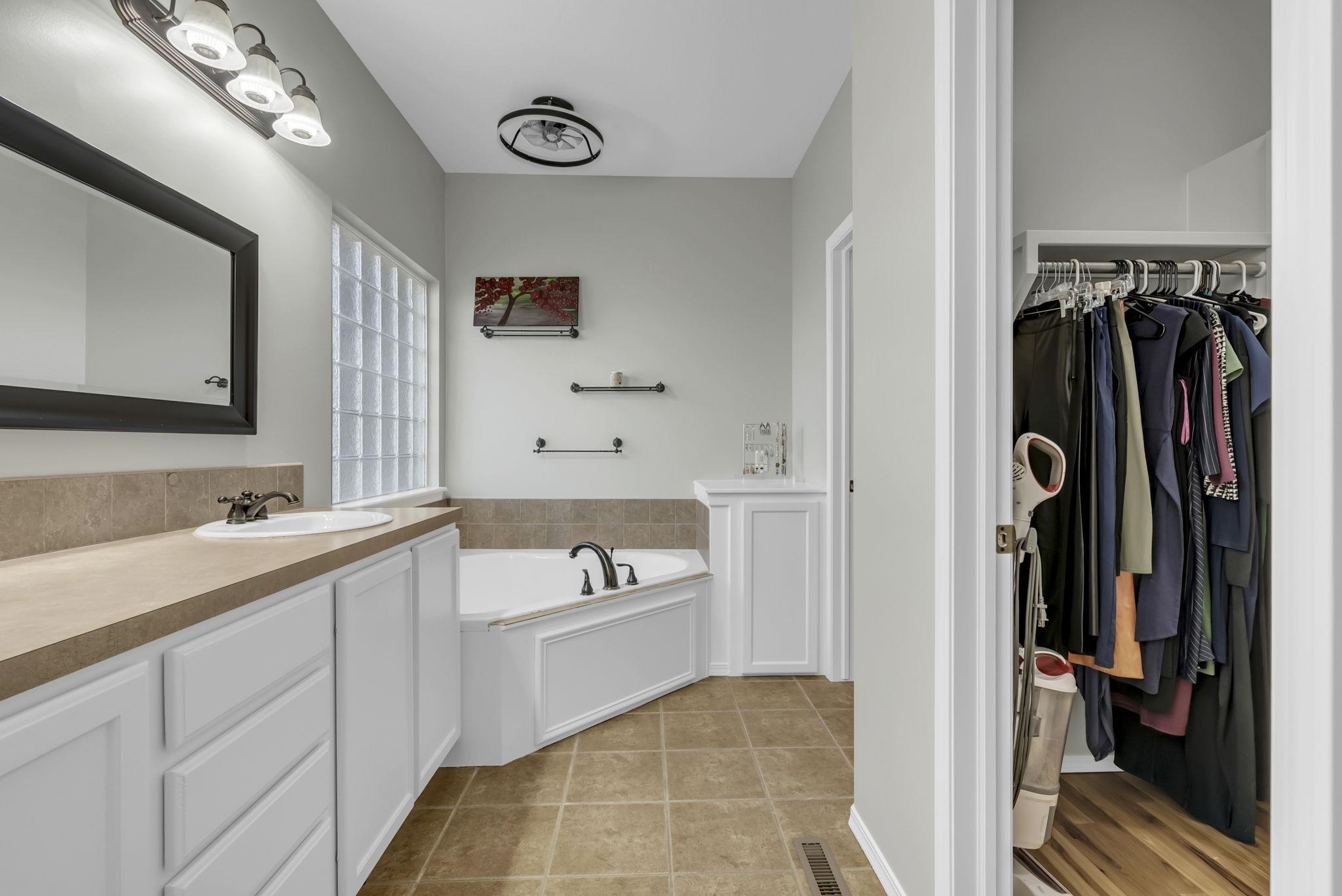 709 W Fieldstone Court Andover KS 67002