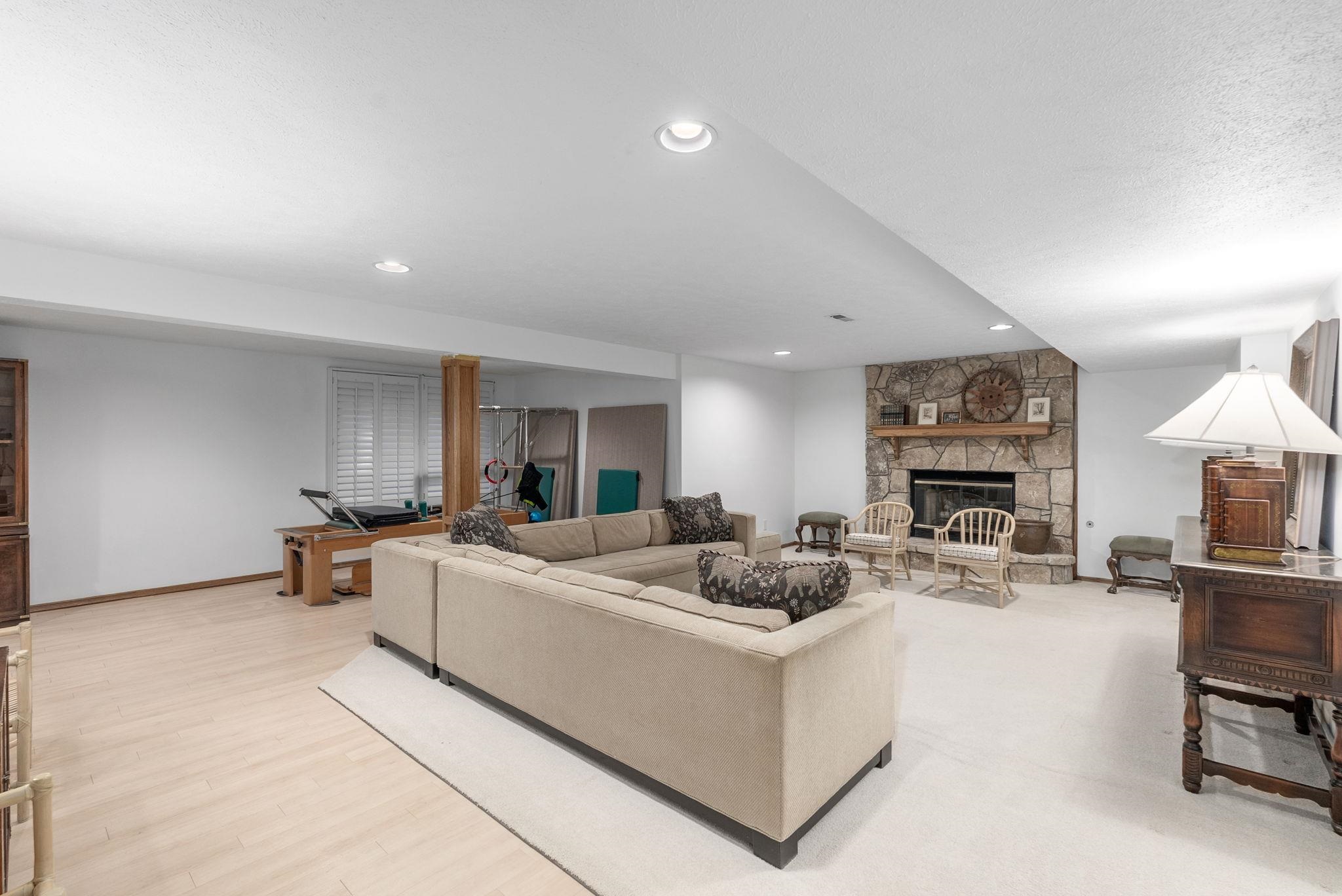 9420 E Bent Tree Circle Wichita KS 67226