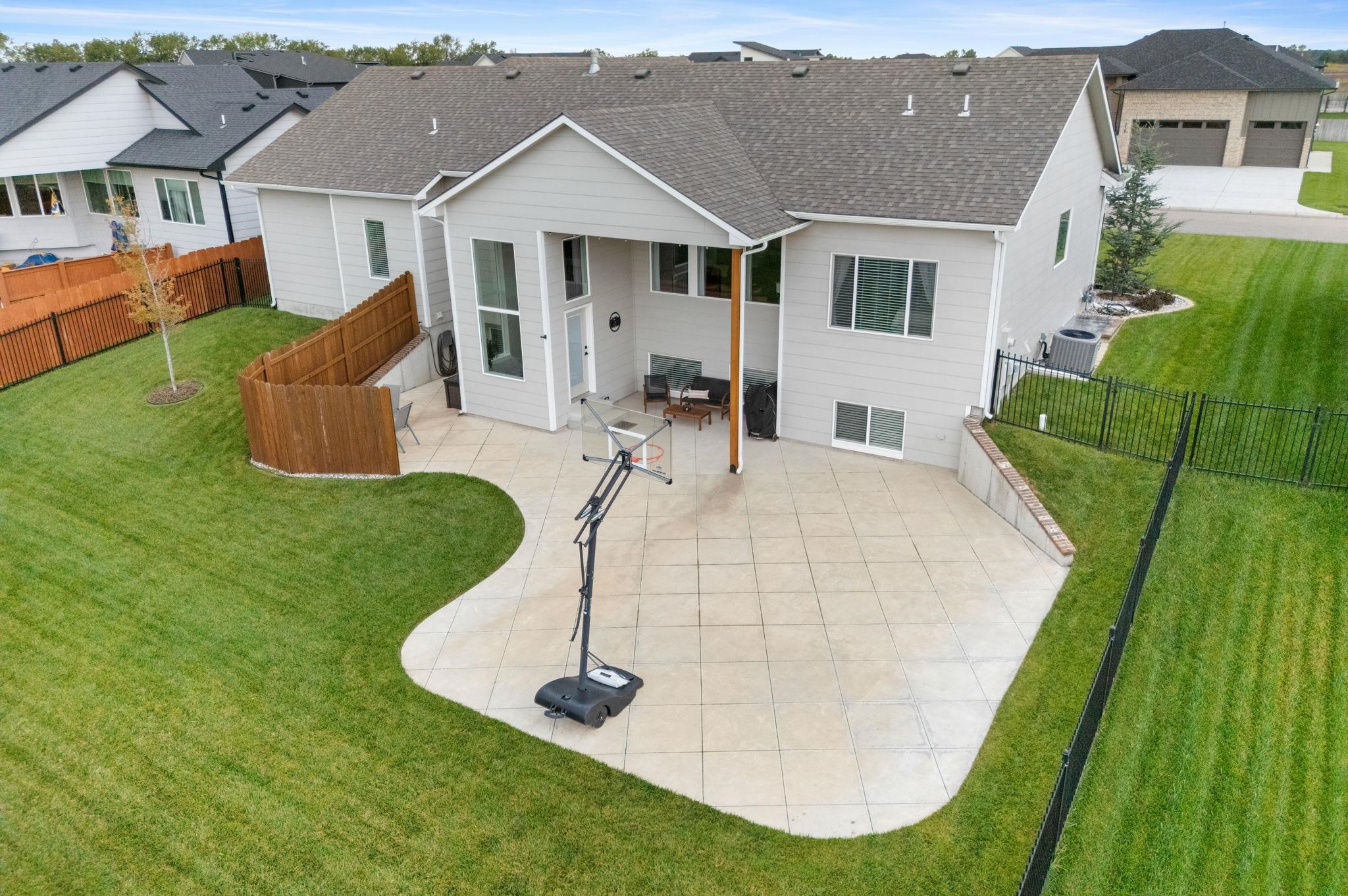 290 S Wellcrest Court Wichita KS 67052