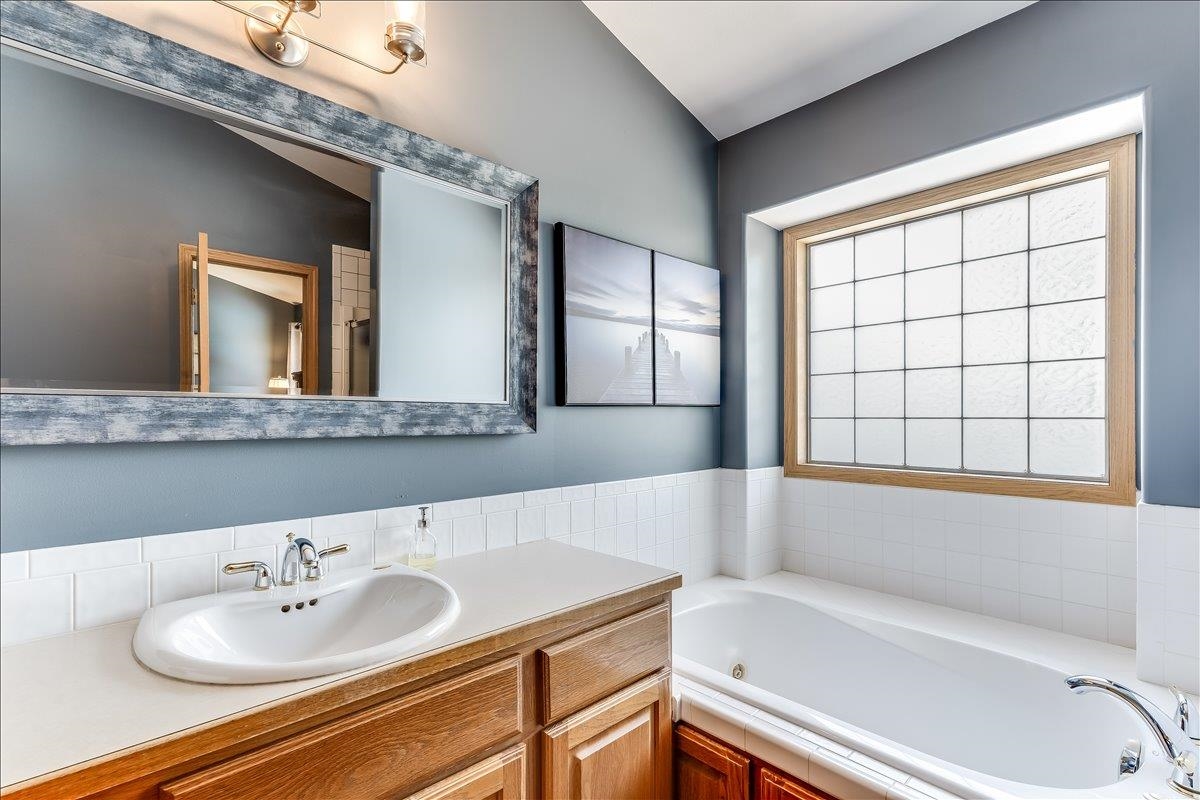 400 E La Mesa Derby KS 67037