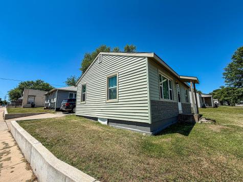 1501-1501 1/2 N Ohio Street Augusta KS 67010
