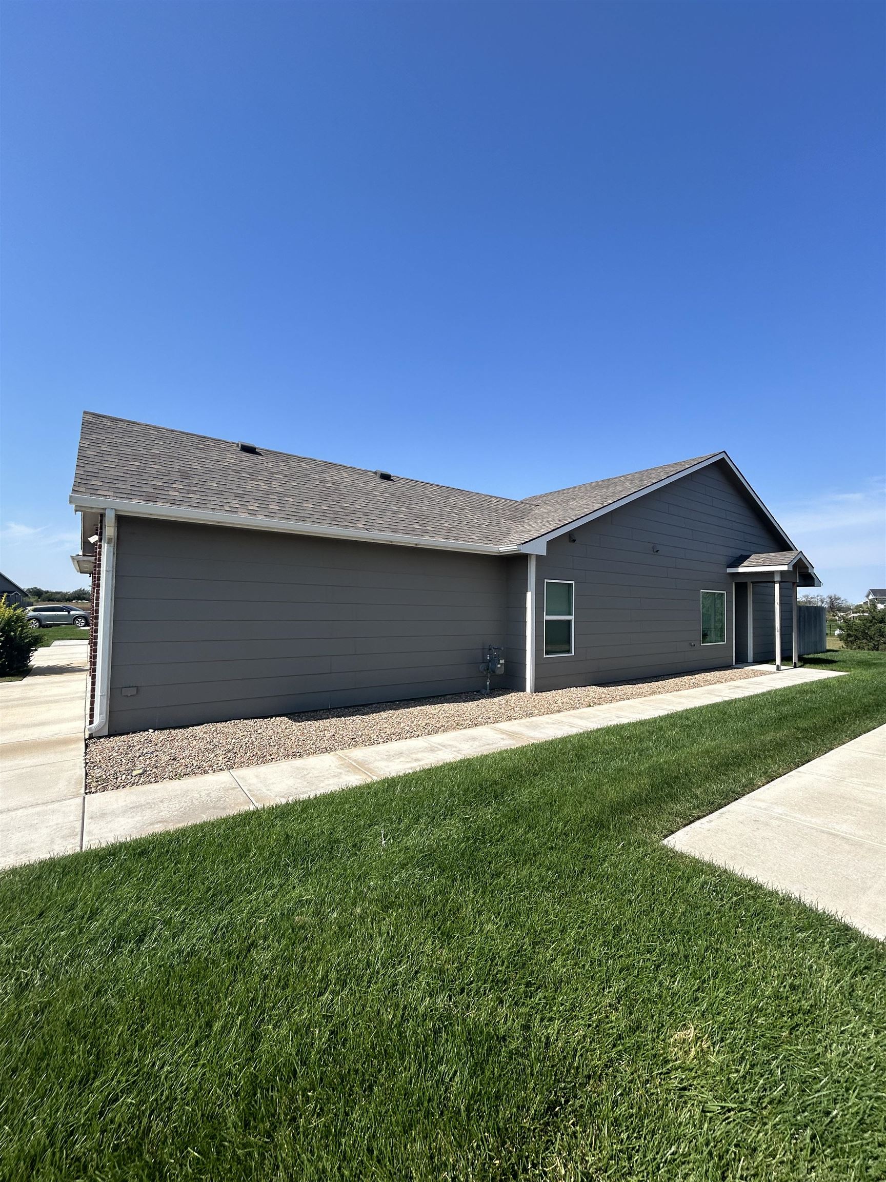 2811-2813 W 55th Court N Wichita KS 67204