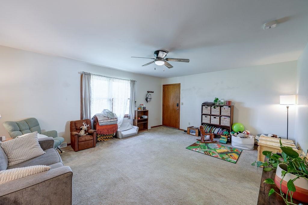 1926 E 15th Avenue Winfield KS 67156