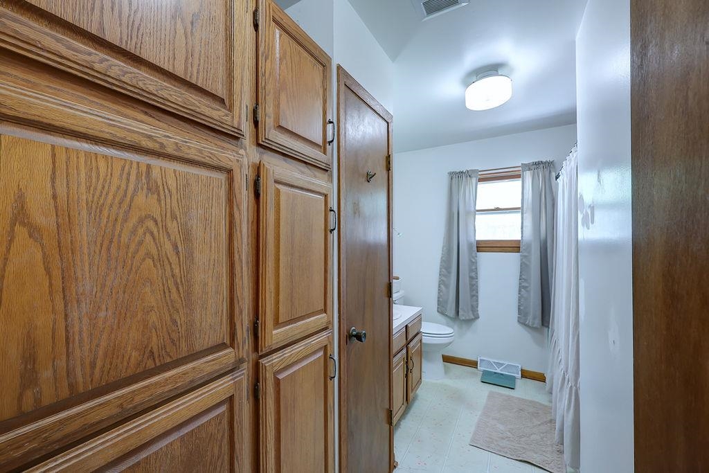 1926 E 15th Avenue Winfield KS 67156
