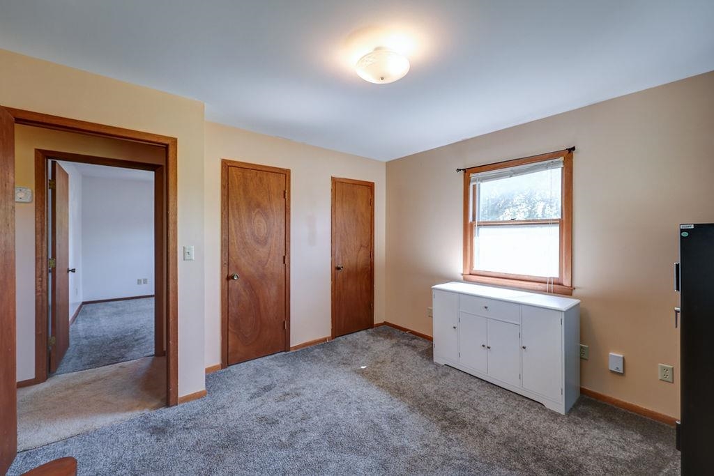 1926 E 15th Avenue Winfield KS 67156