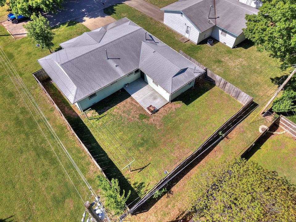 1926 E 15th Avenue Winfield KS 67156