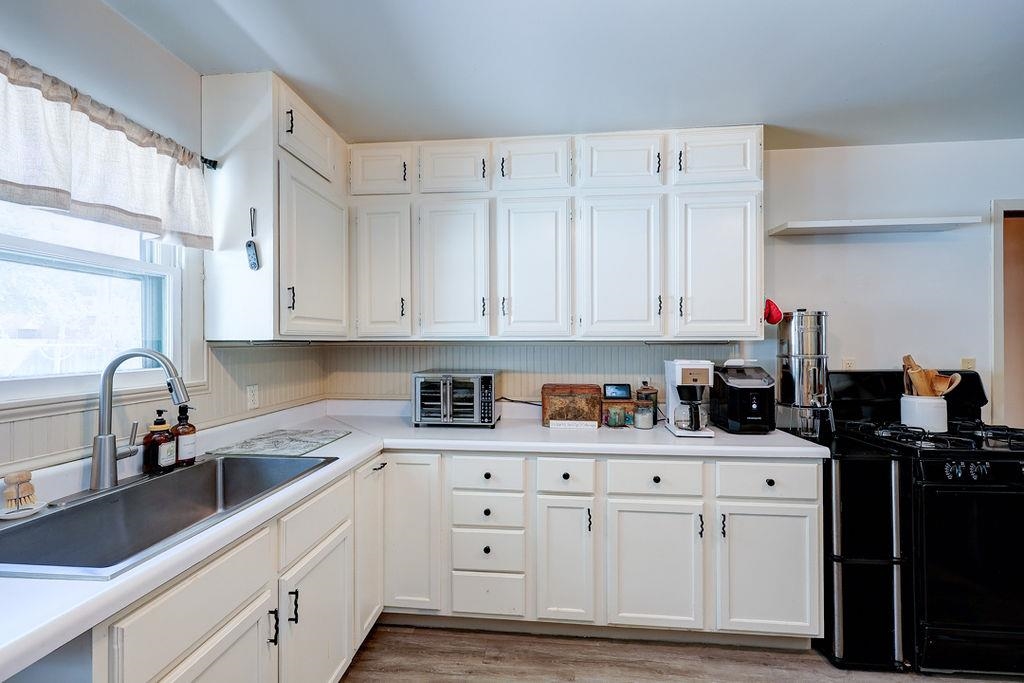 1926 E 15th Avenue Winfield KS 67156