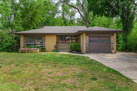 3219 E Skinner Wichita KS 67218-3942