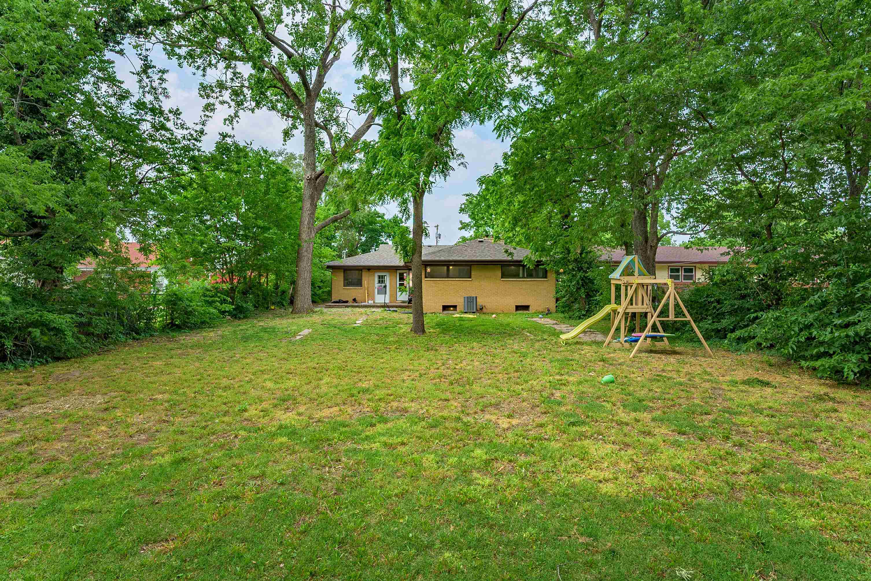 3219 E Skinner Wichita KS 67218-3942