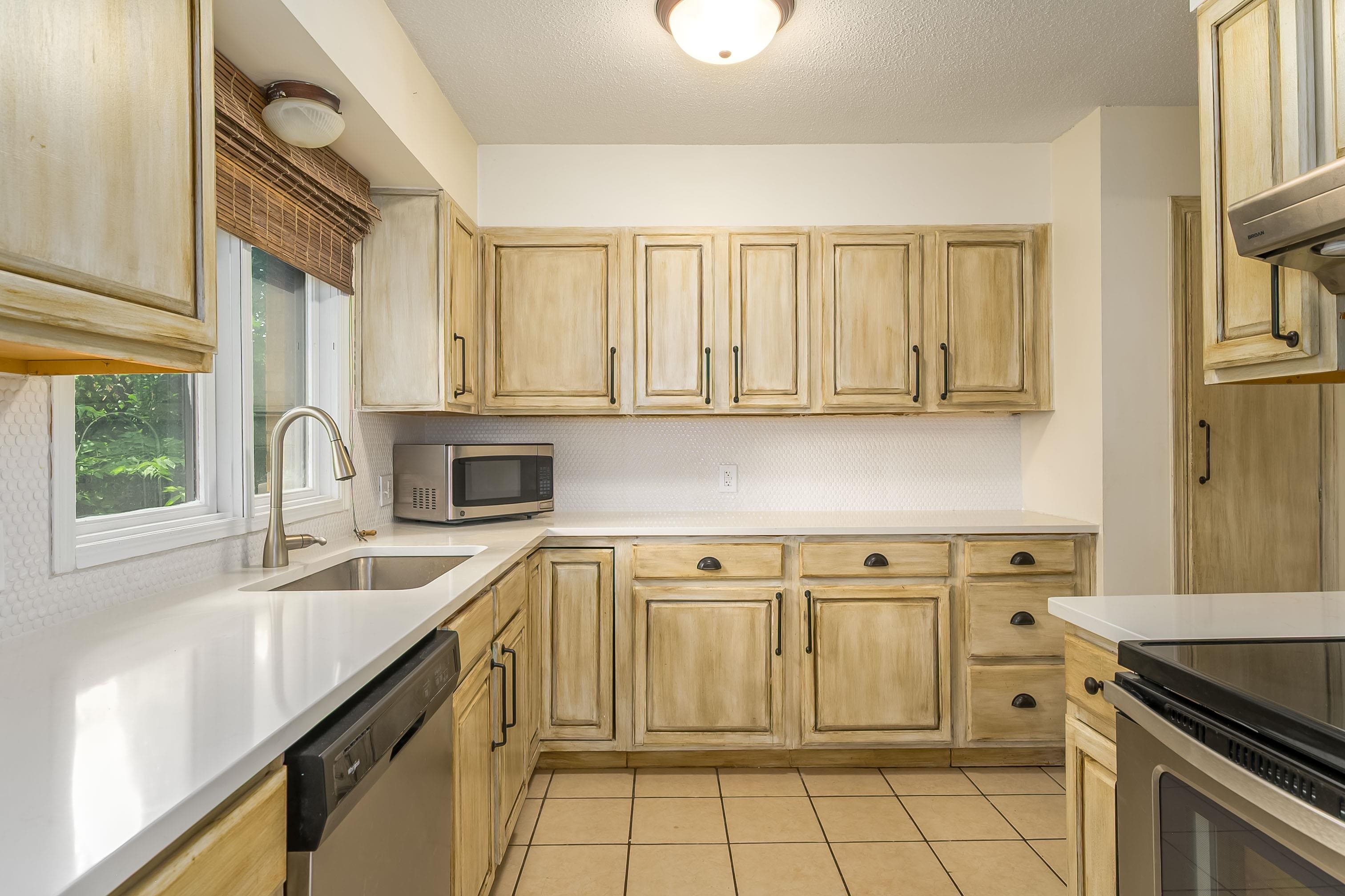 3219 E Skinner Wichita KS 67218-3942
