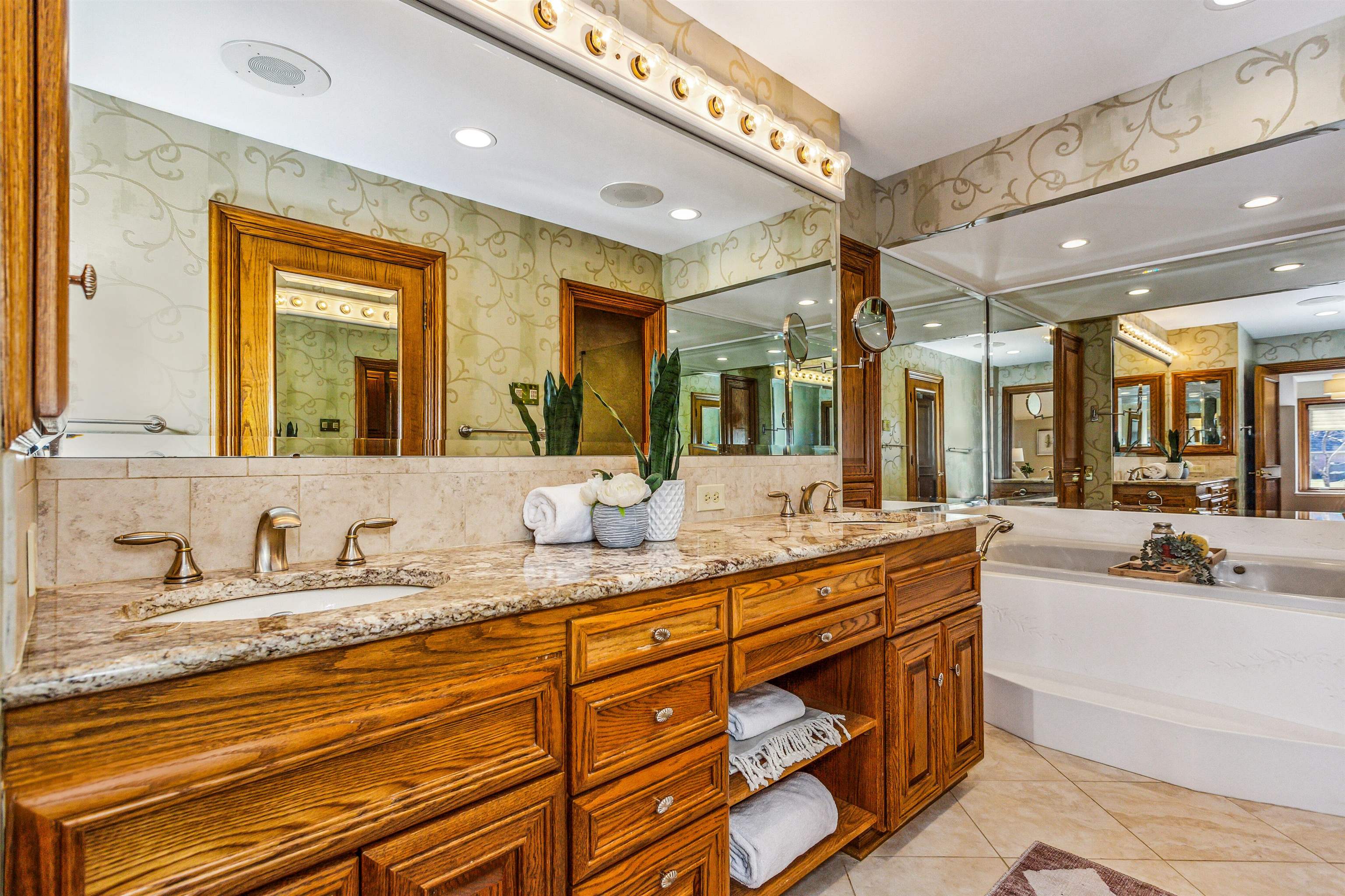 547 N Turnberry Circle Wichita KS 67230