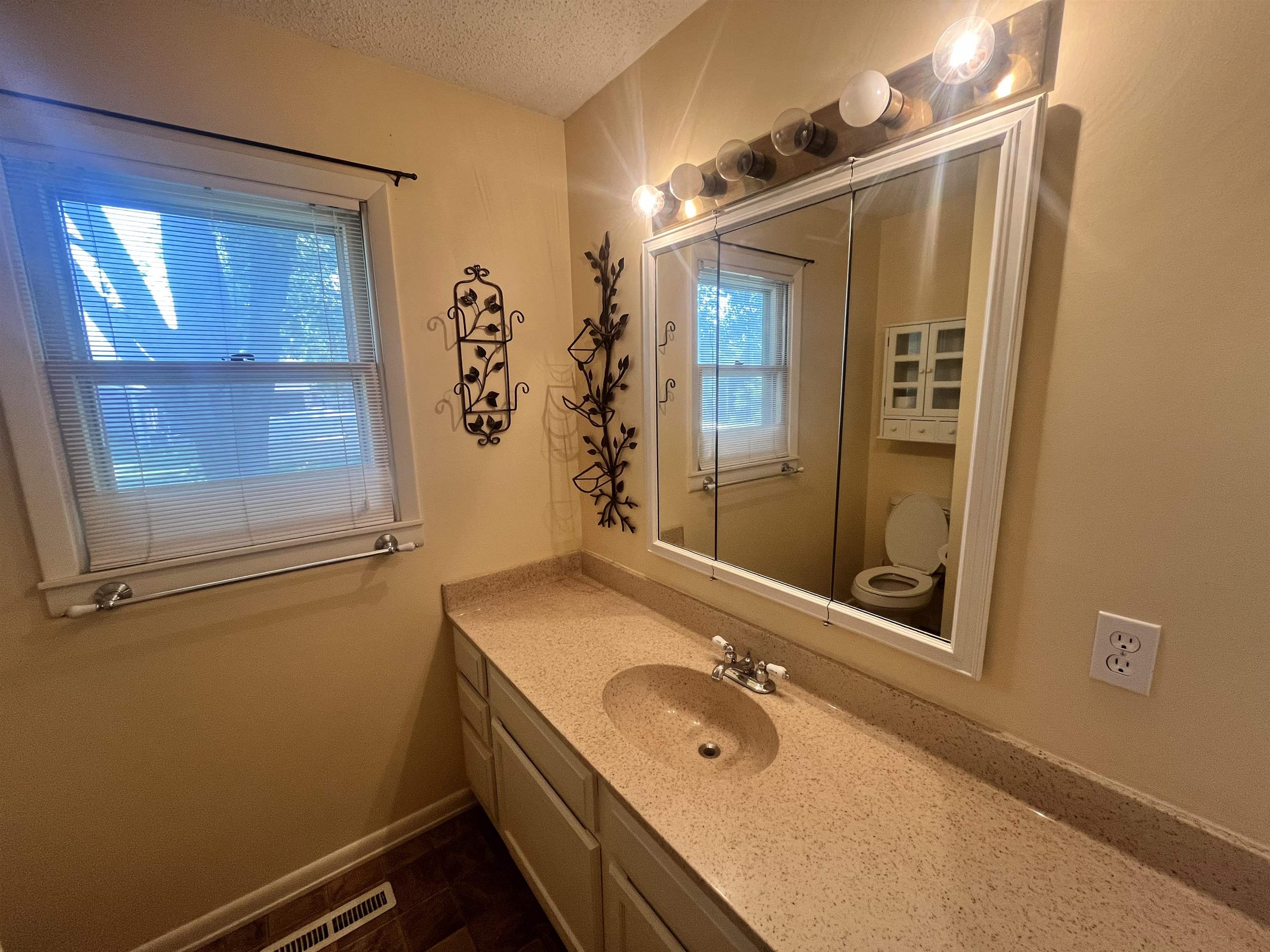 7 Prairie Lane Marion KS 66861