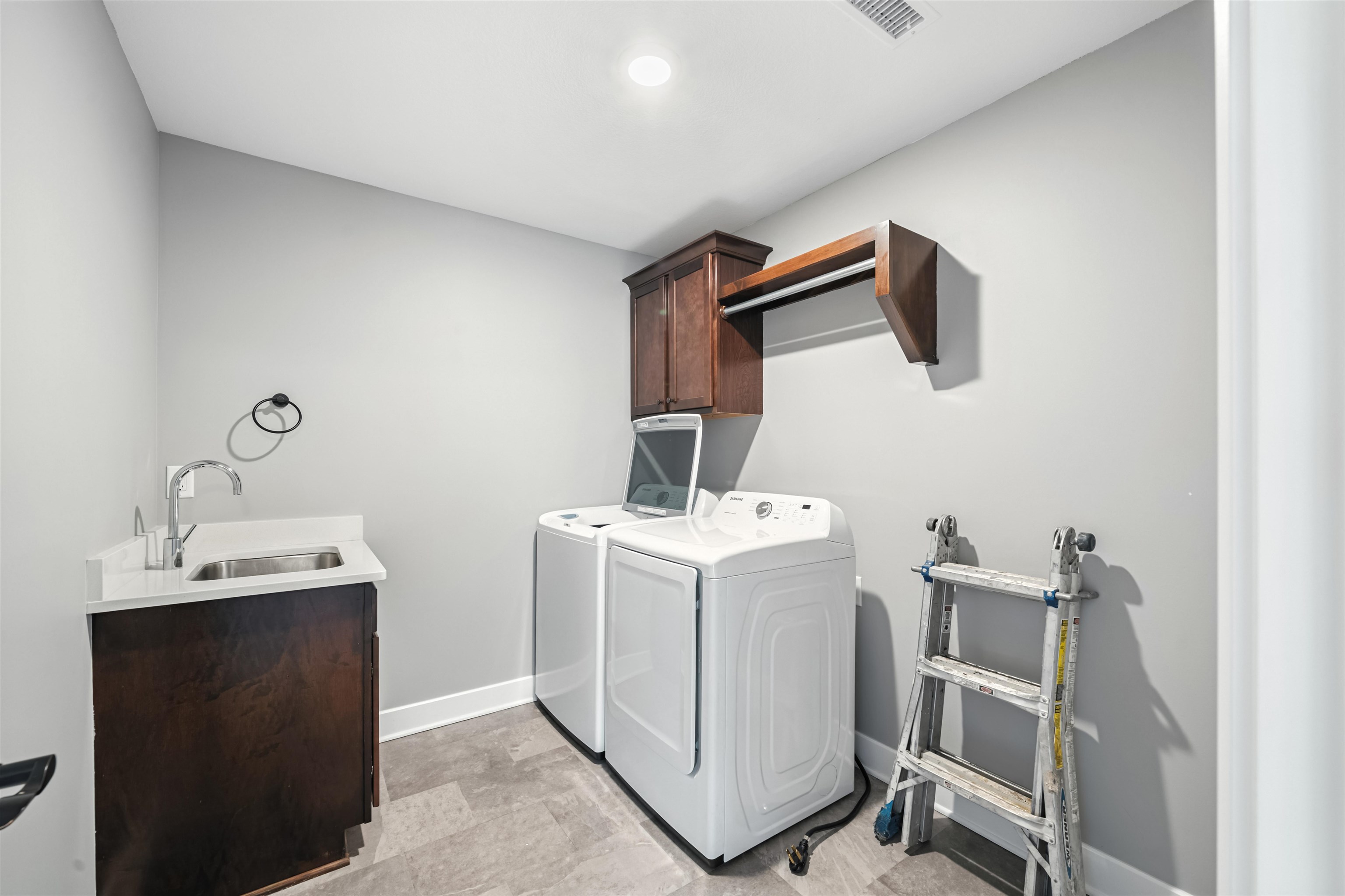 107 S Shay Road Andover KS 67002