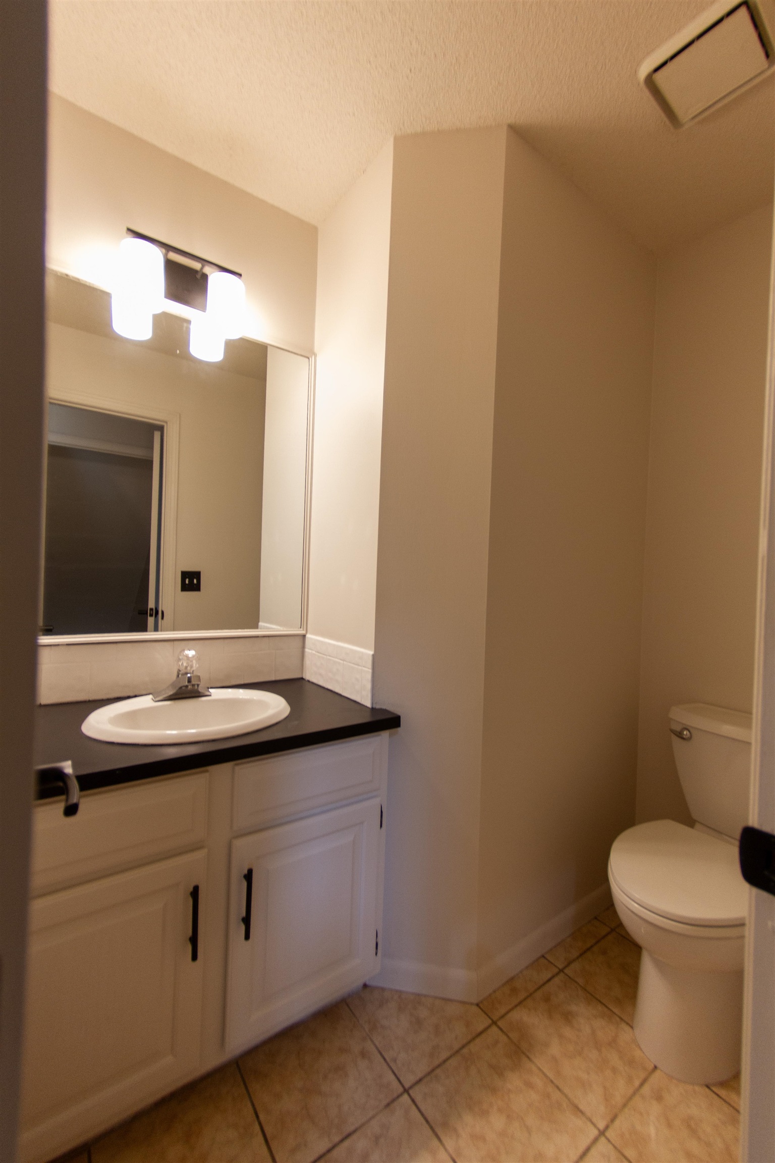 5515 E Pembrook Wichita KS 67220