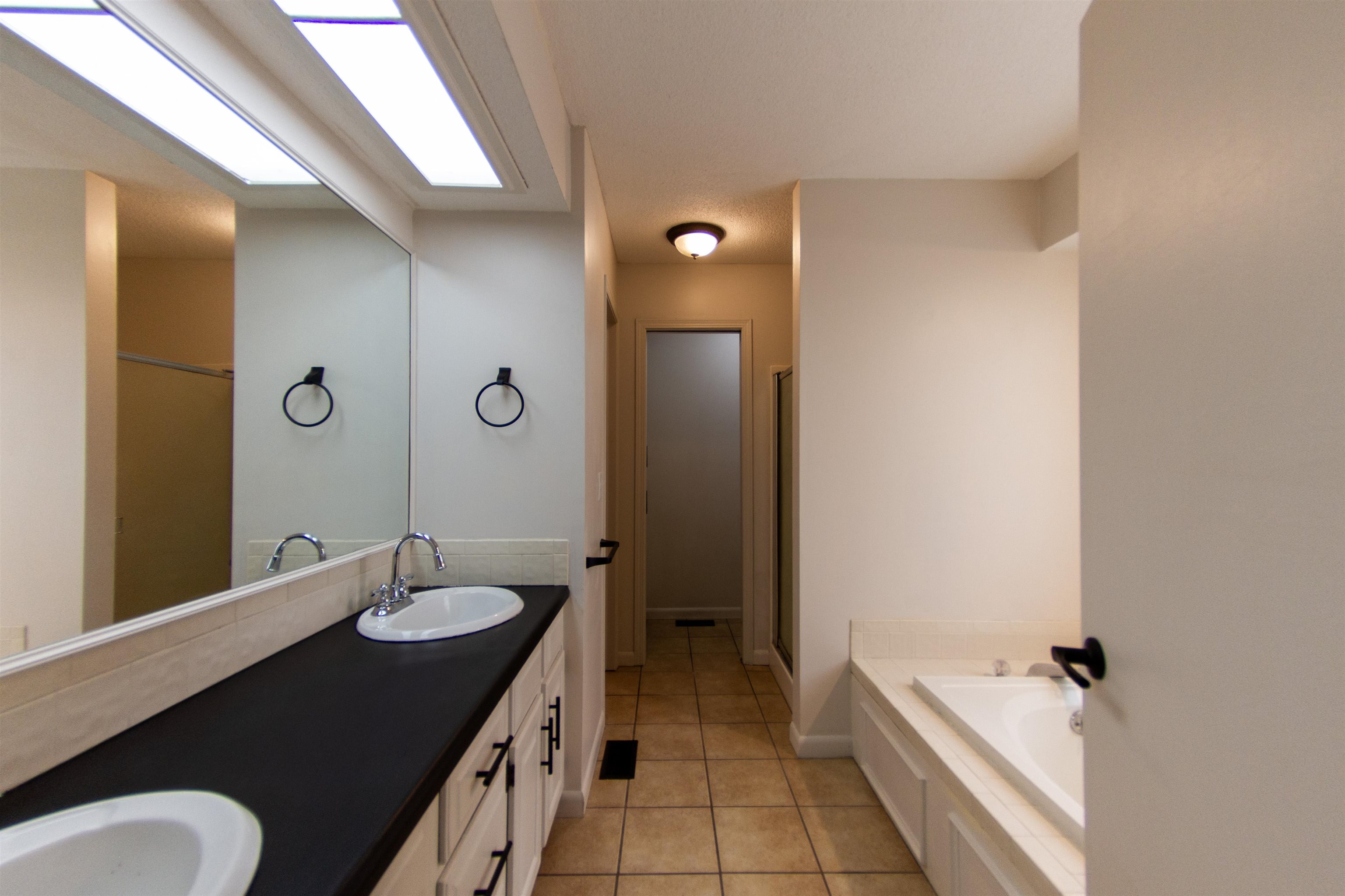 5515 E Pembrook Wichita KS 67220