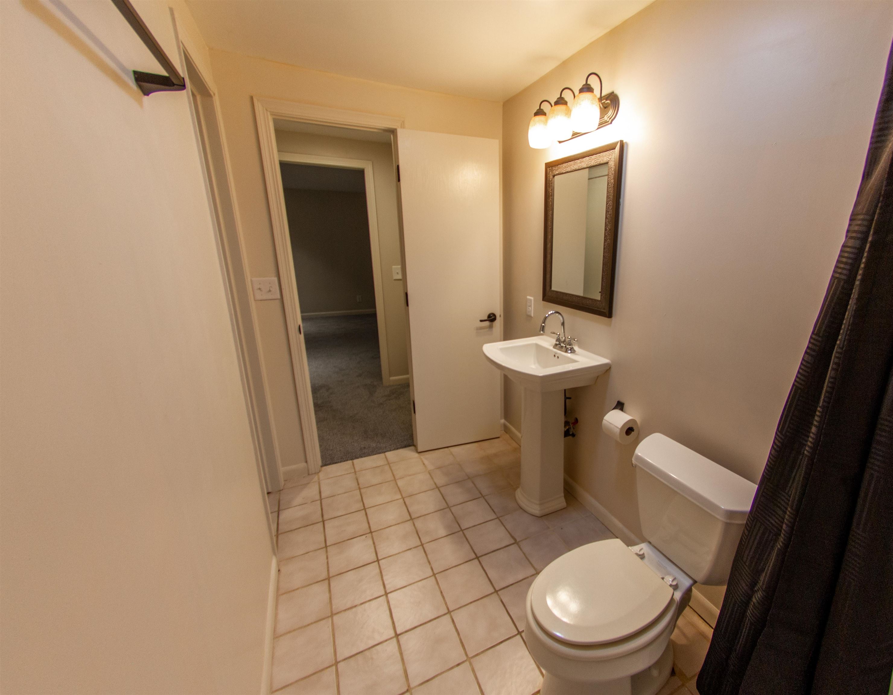 5515 E Pembrook Wichita KS 67220