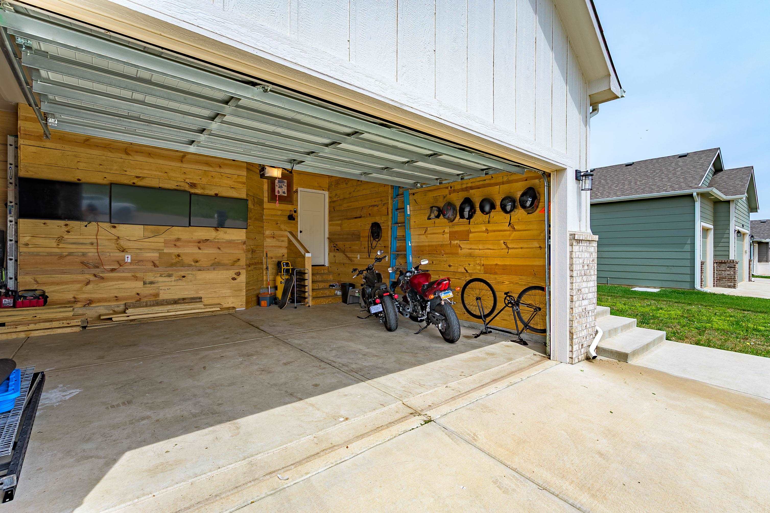 5304 W 46th Street S Wichita KS 67215-5201
