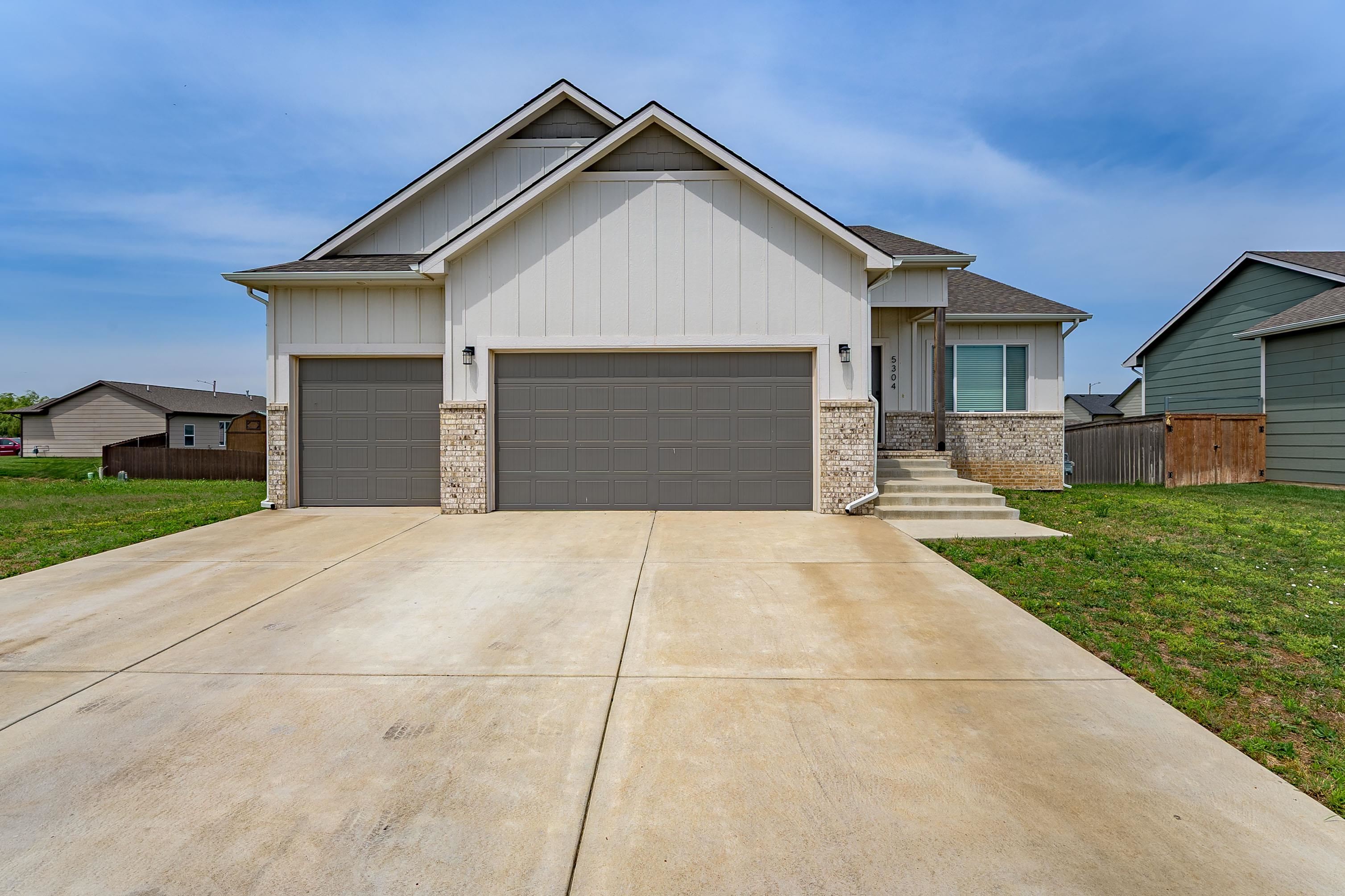 5304 W 46th Street S Wichita KS 67215-5201