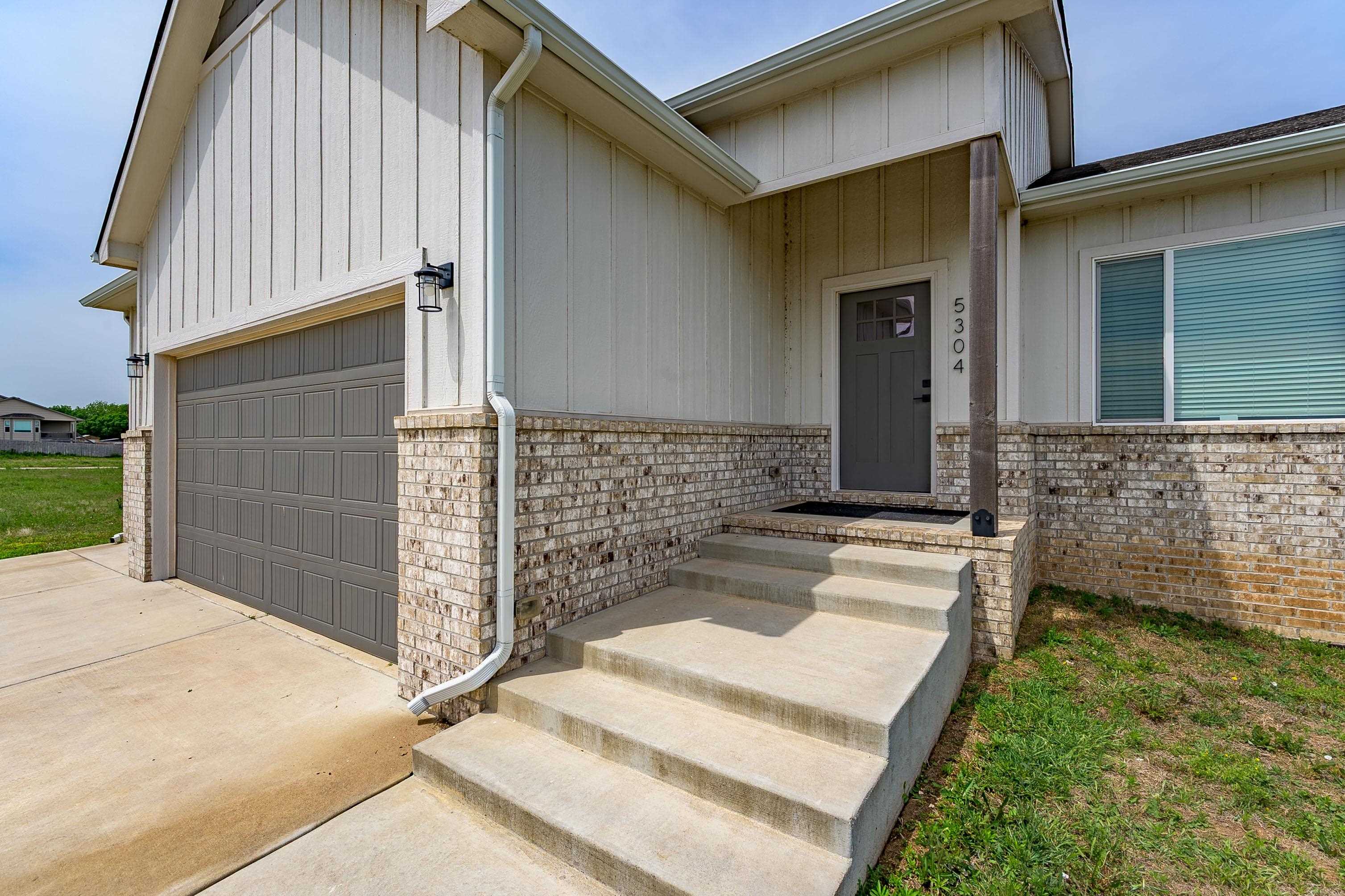 5304 W 46th Street S Wichita KS 67215-5201