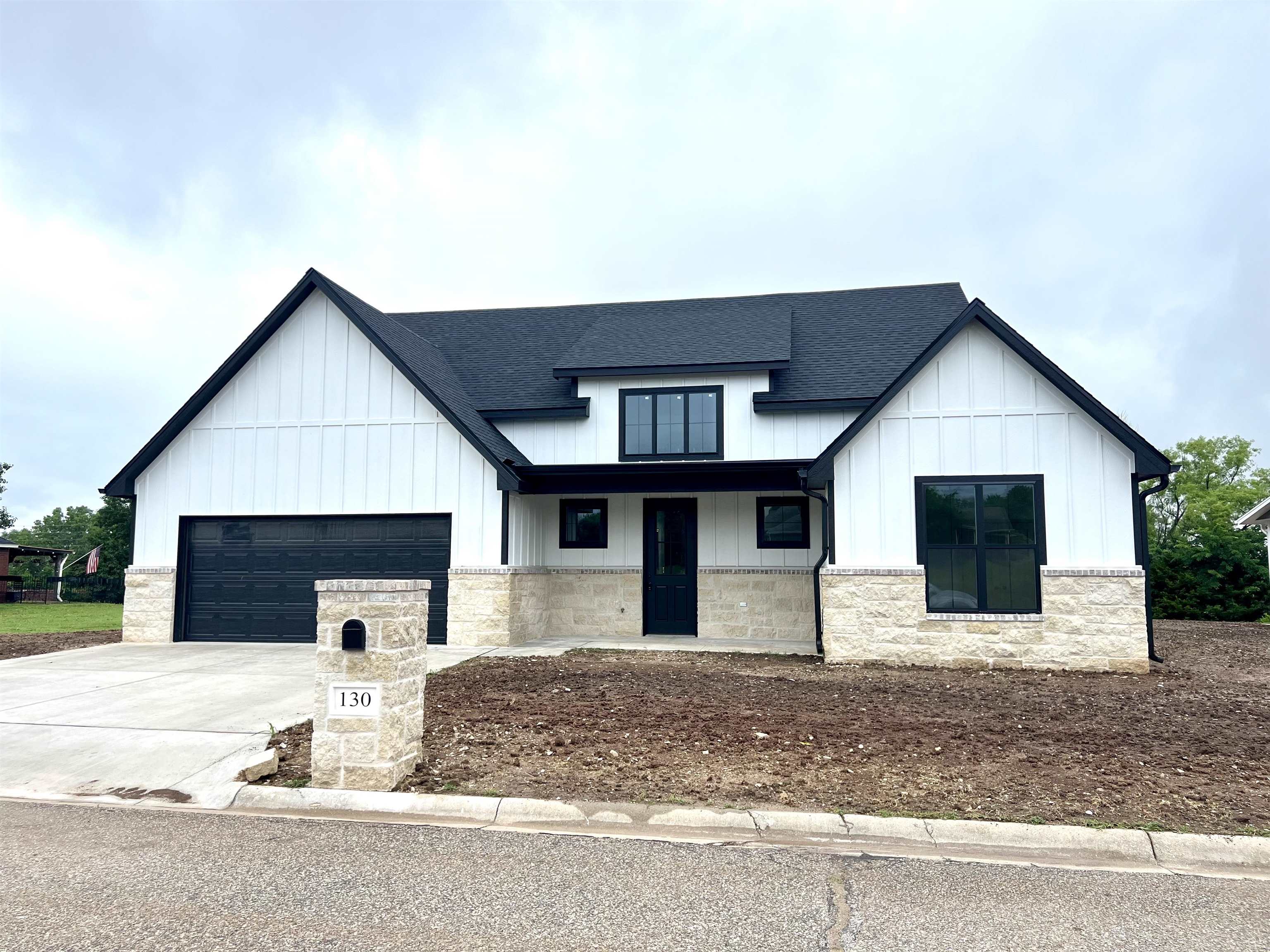 130 Castle Pines Drive Arkansas City KS 67005