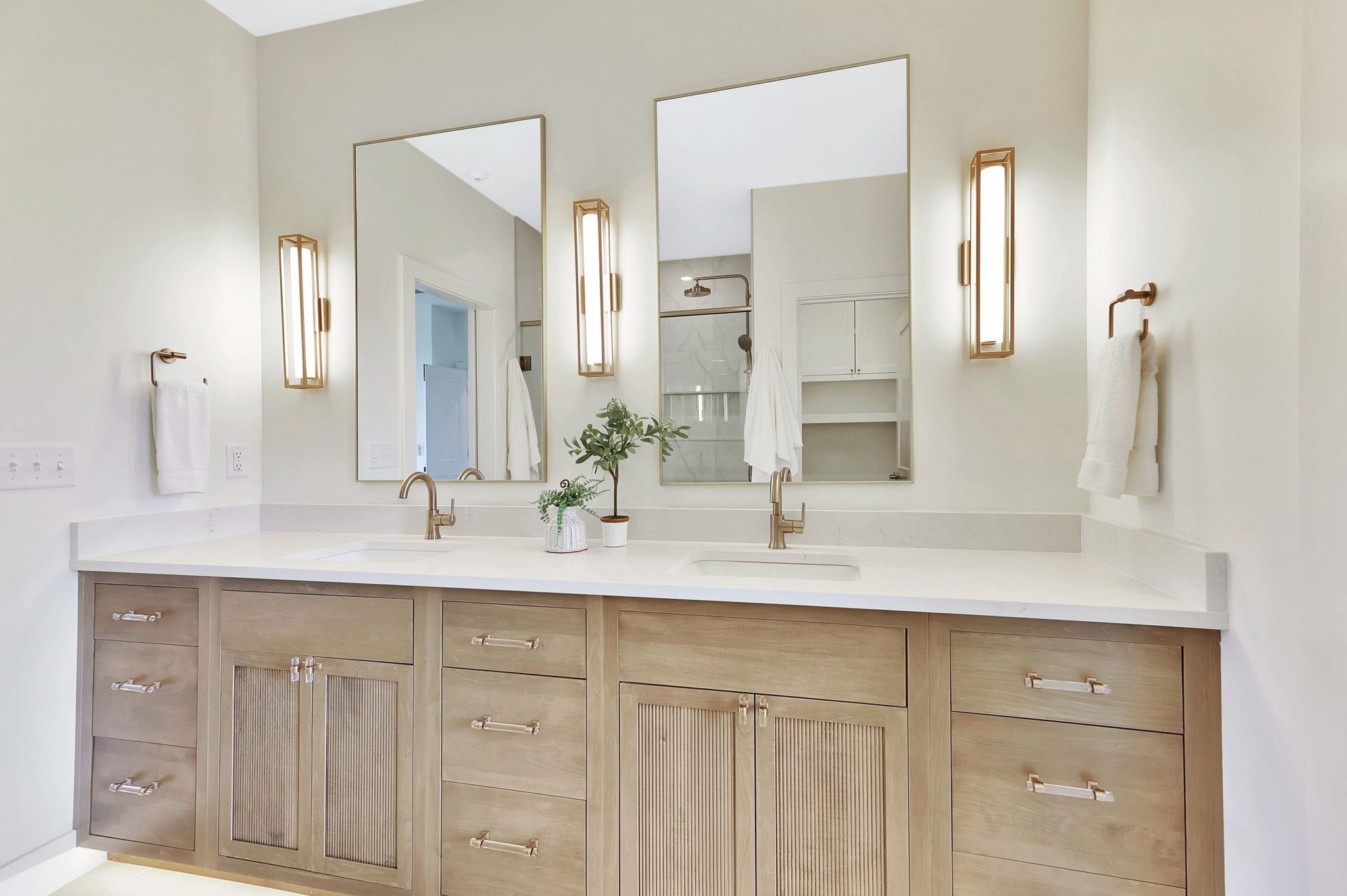 1206 W Lakeway Court Andover KS 67002