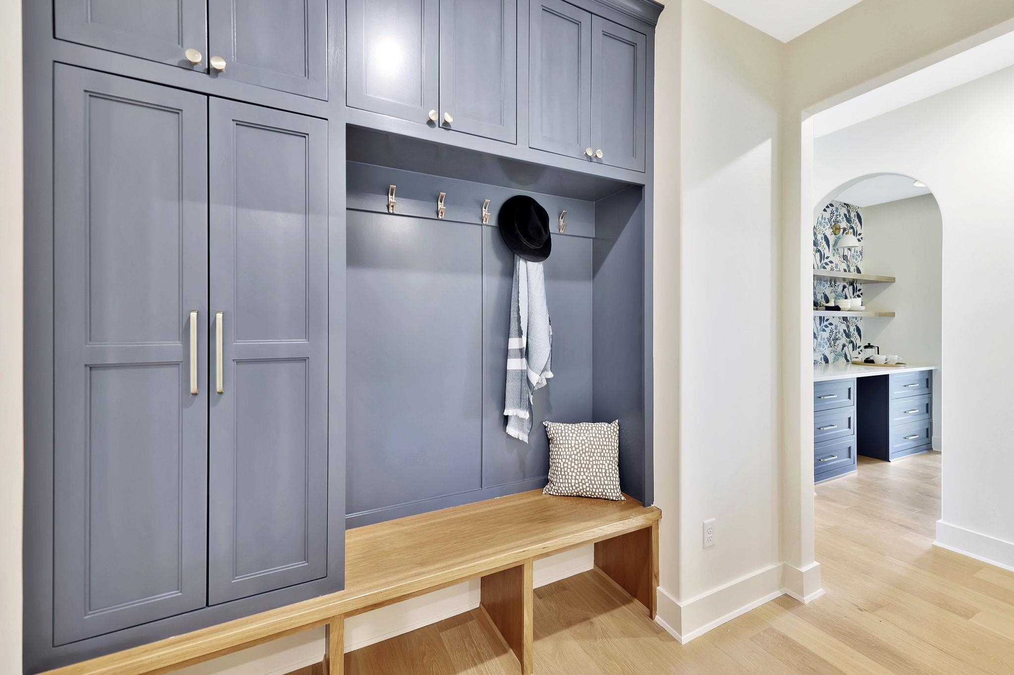 1206 W Lakeway Court Andover KS 67002