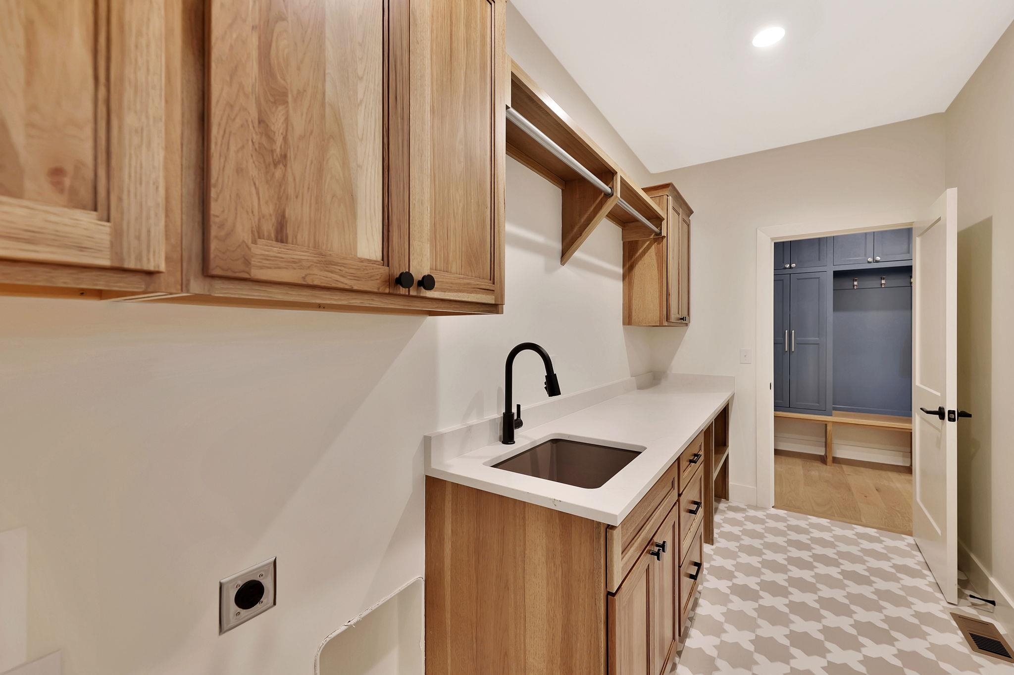 1206 W Lakeway Court Andover KS 67002