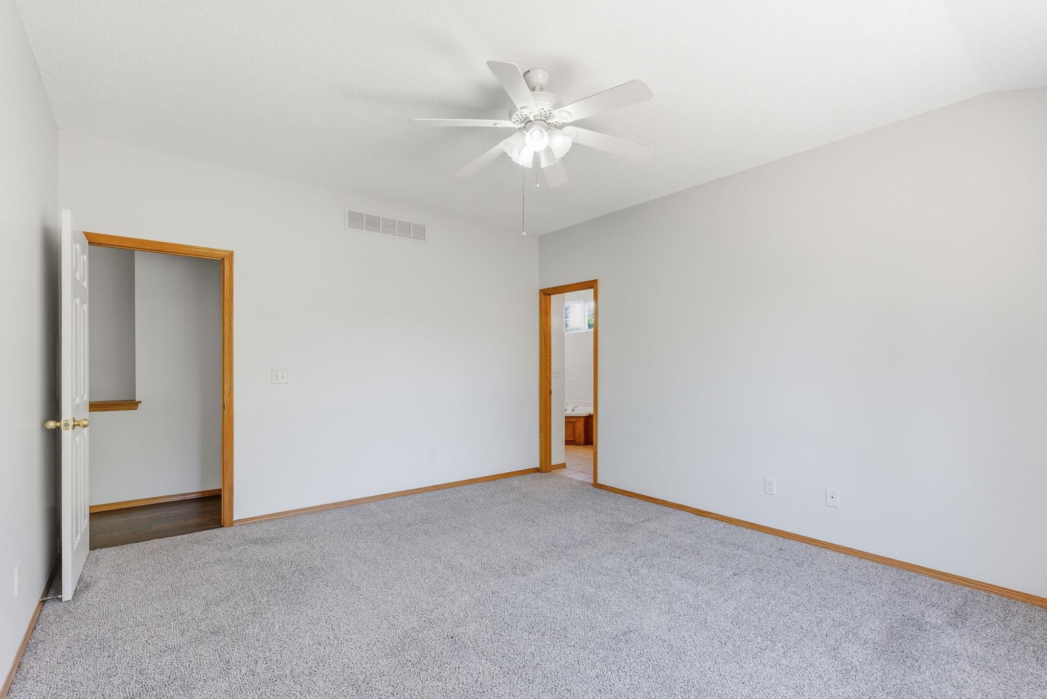 2326 N Covington Street Wichita KS 67205