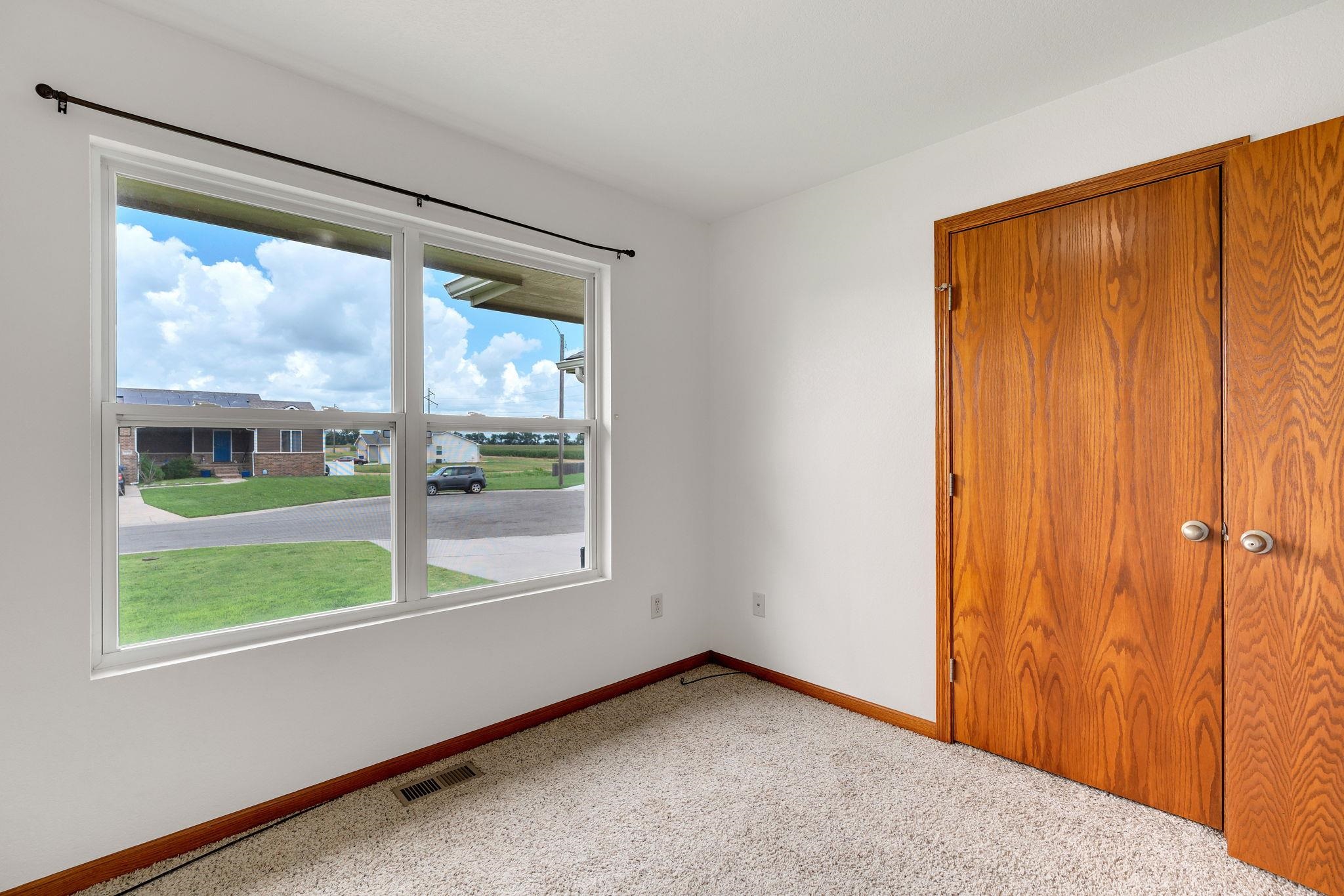1033 E Bedell Court Augusta KS 67010
