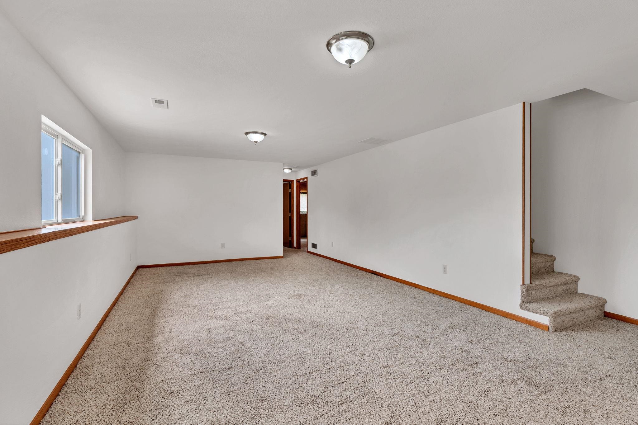 1033 E Bedell Court Augusta KS 67010
