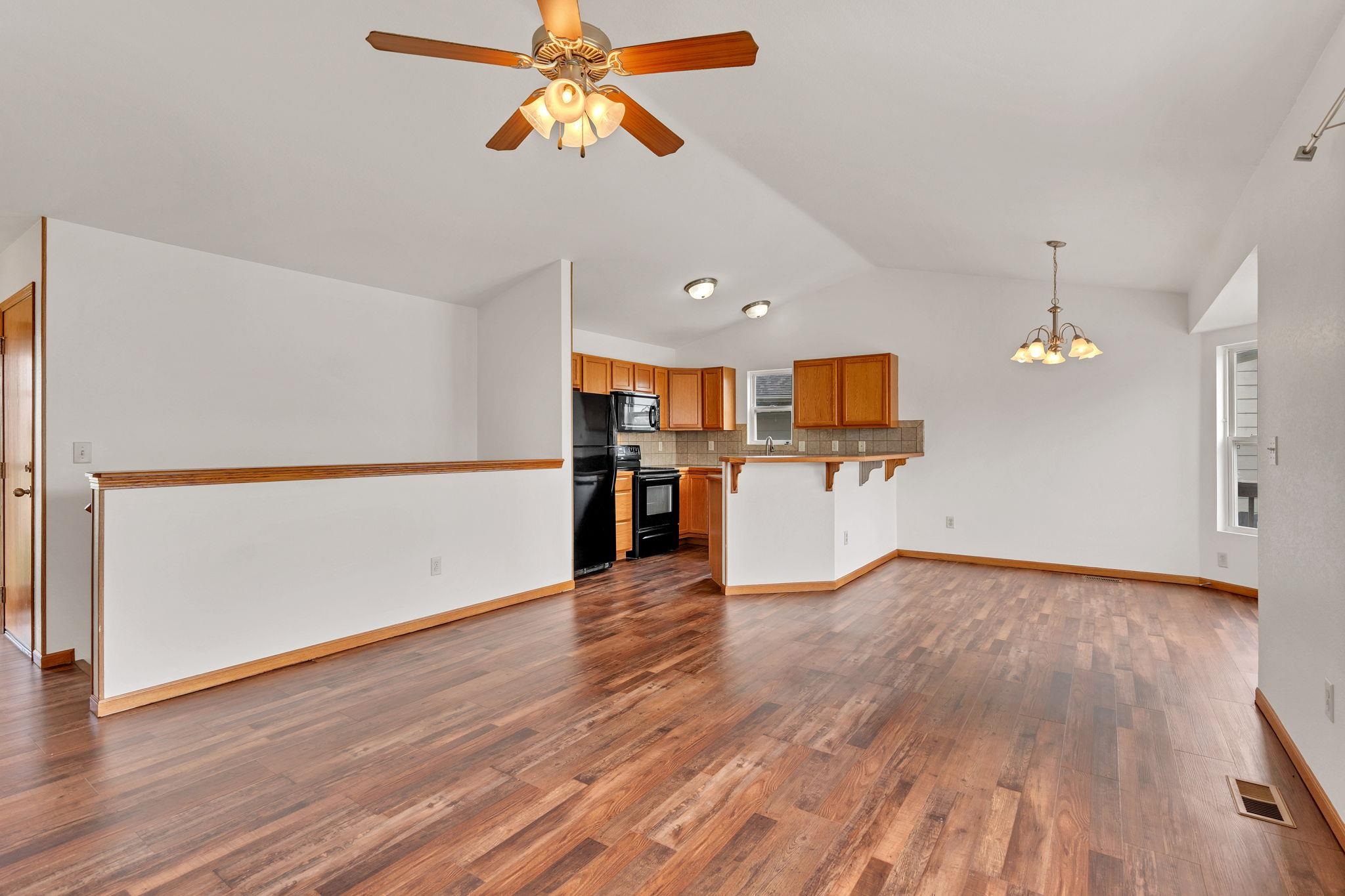 1033 E Bedell Court Augusta KS 67010