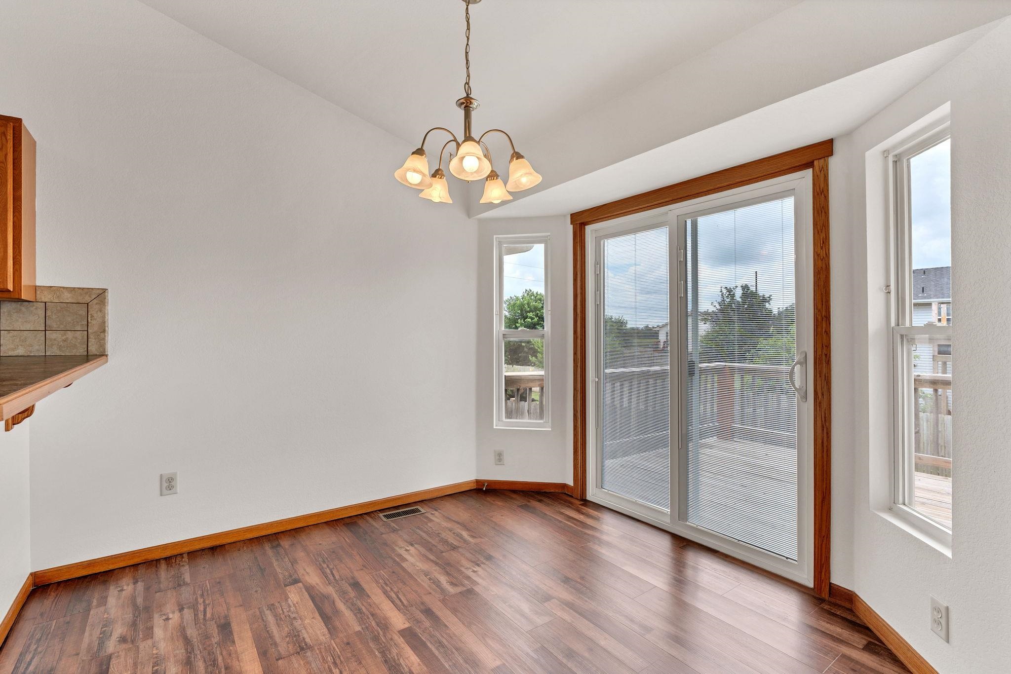 1033 E Bedell Court Augusta KS 67010