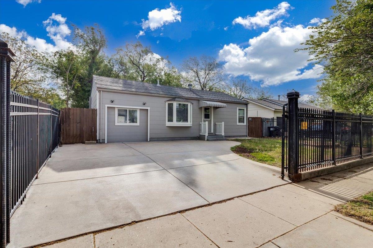 1338 S Ida Avenue Wichita KS 67211