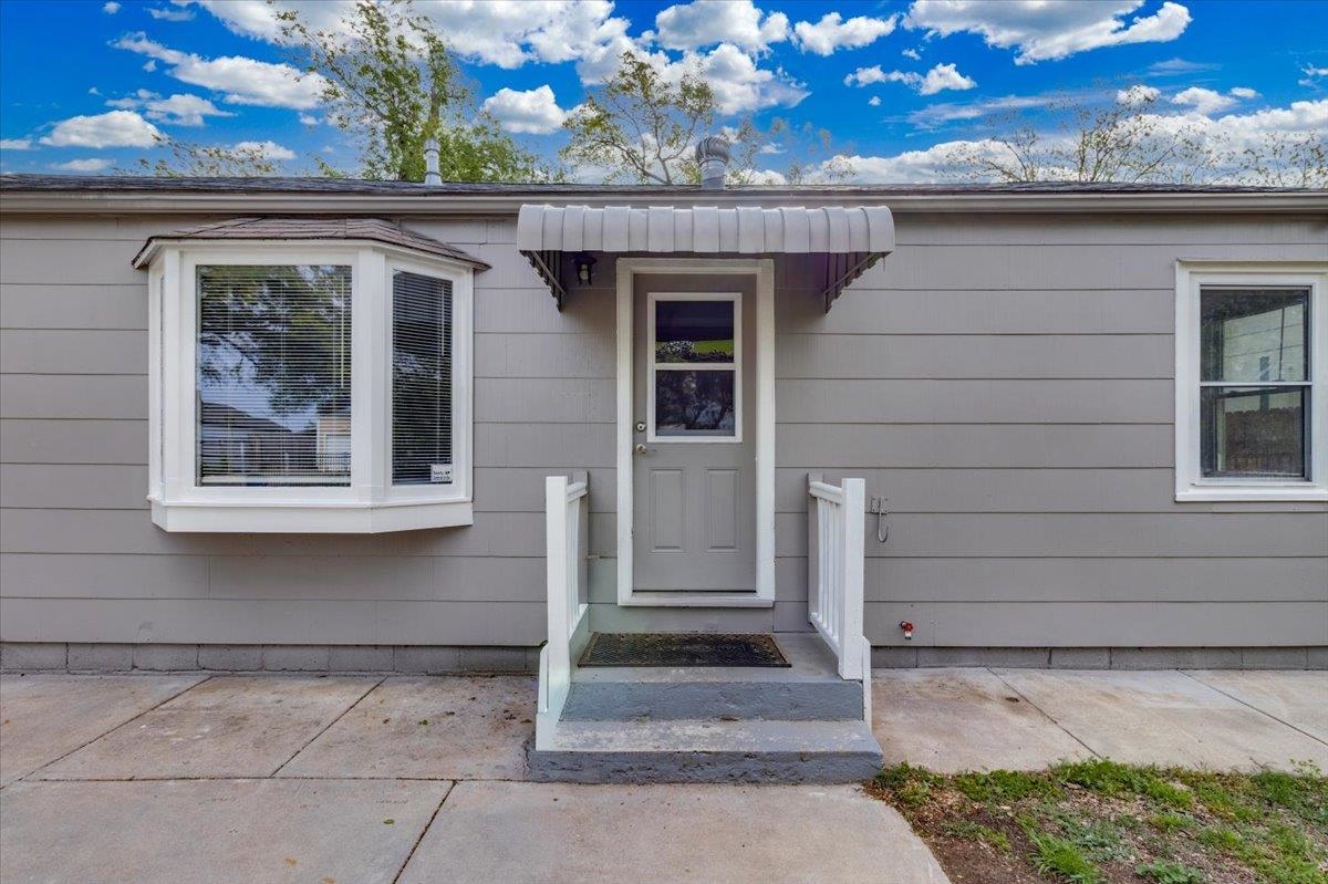 1338 S Ida Avenue Wichita KS 67211