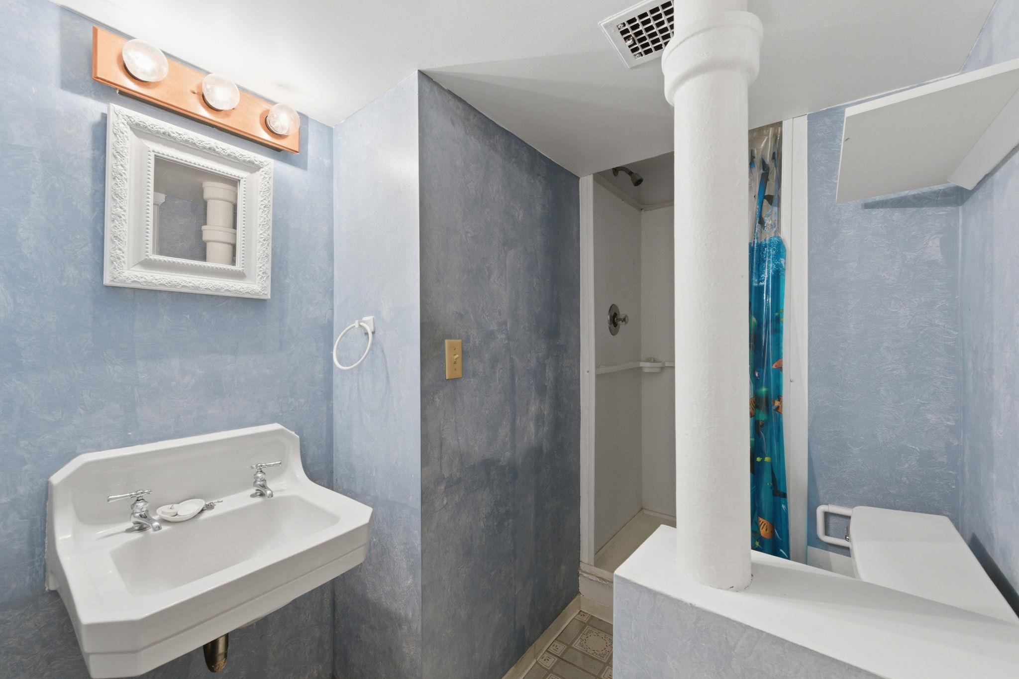 329 S Glendale Avenue Wichita KS 67218